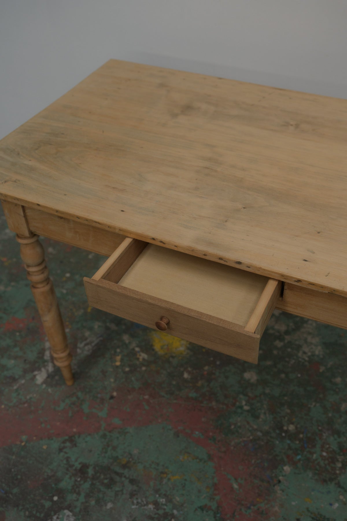 #0653 table