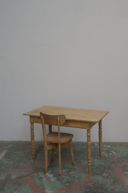 #0653 table