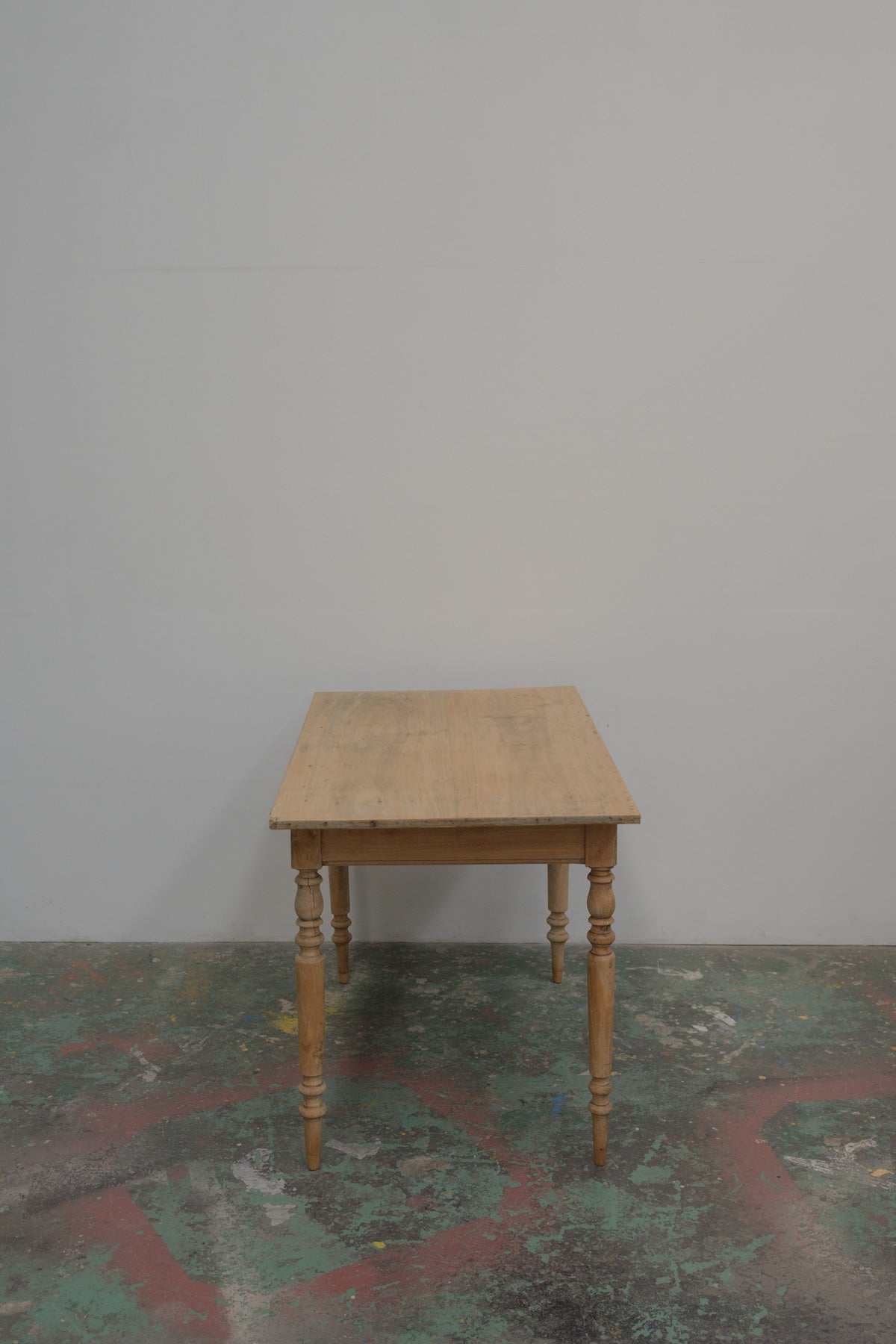 #0653 table