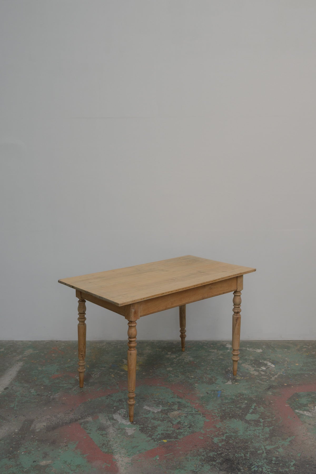 #0653 table