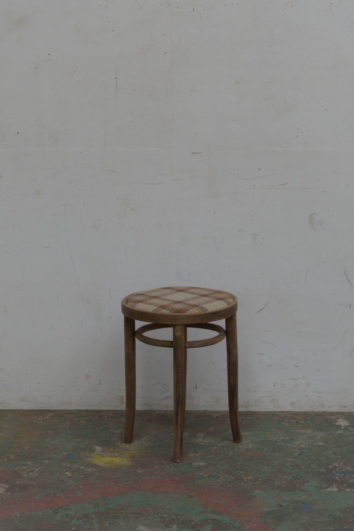 #0042 stool
