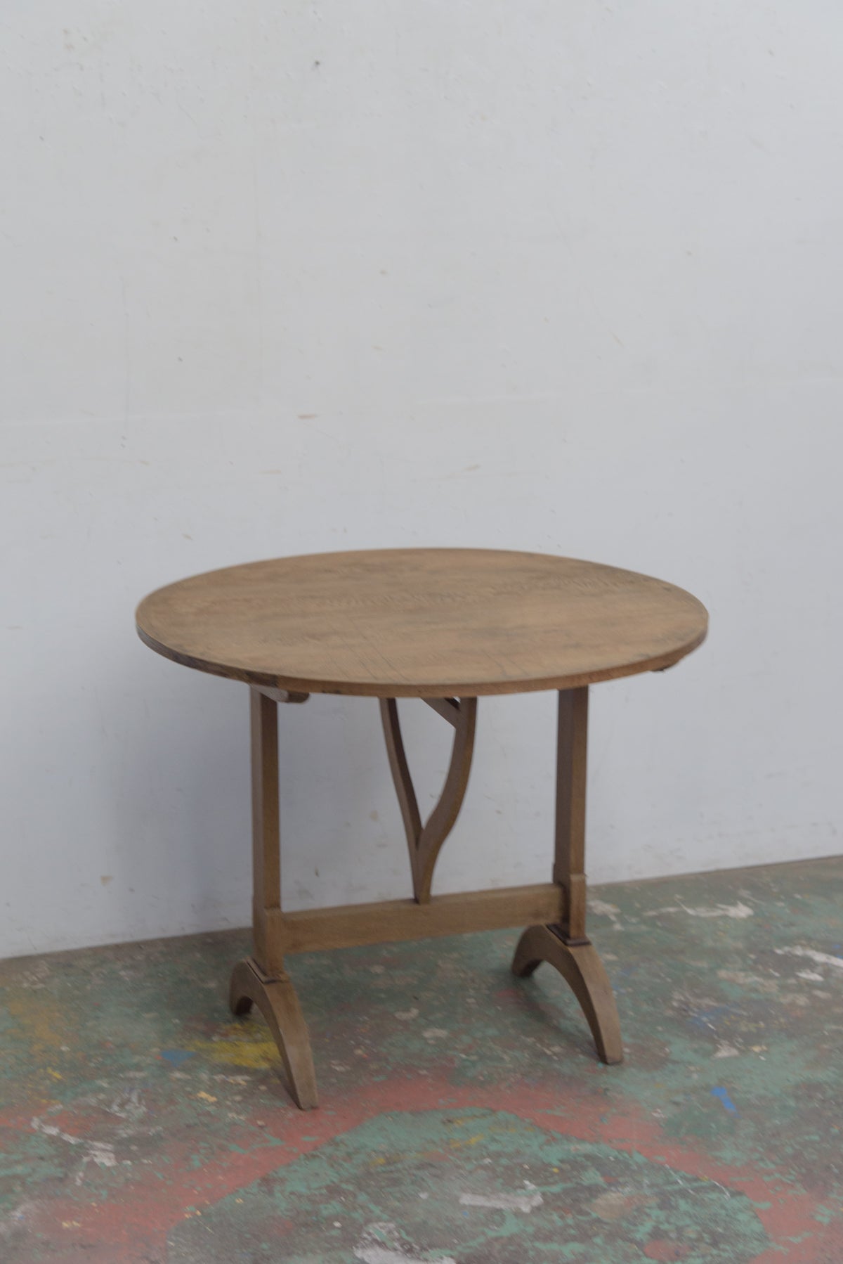 #9430 round table