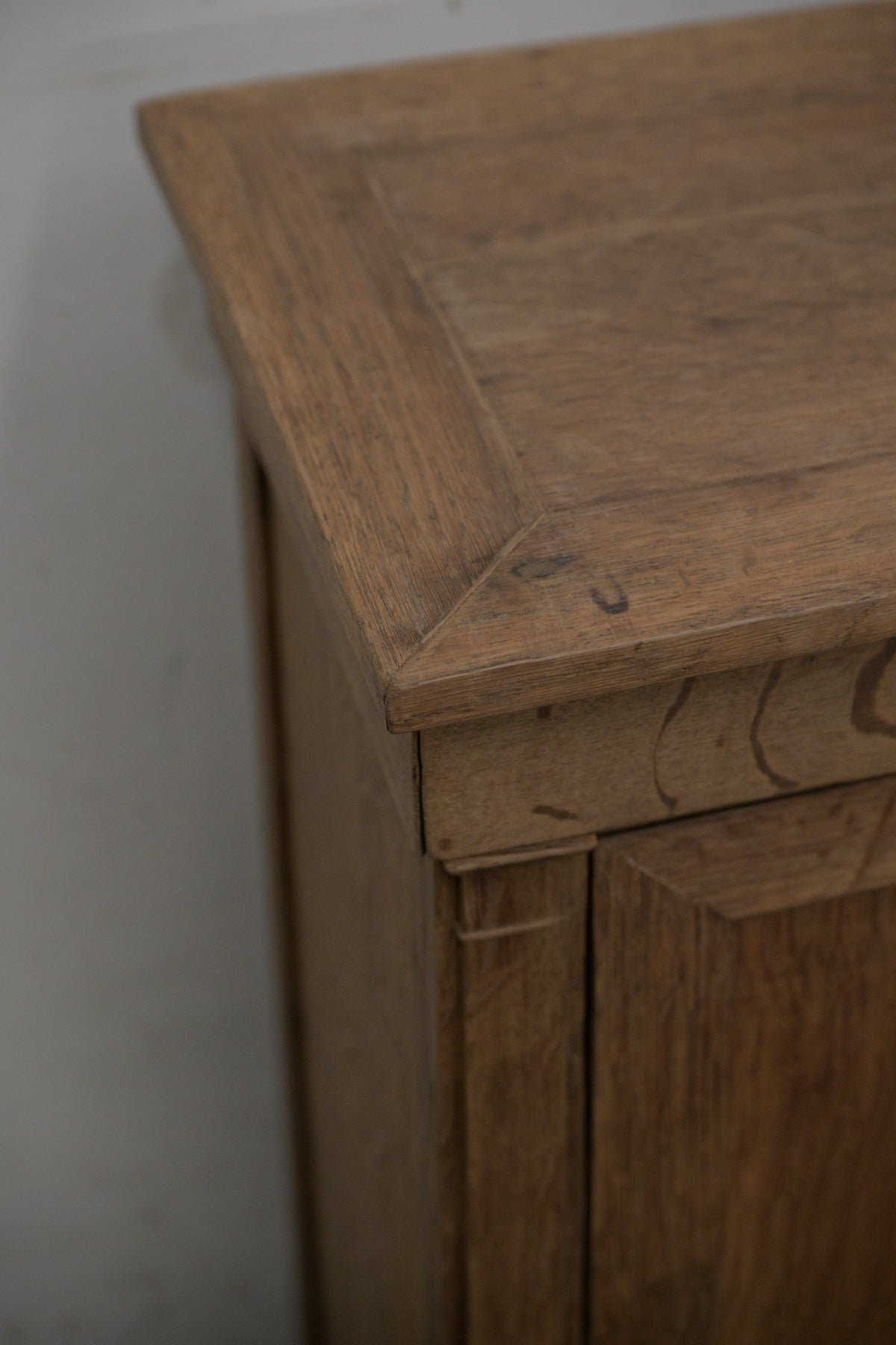 #0178 cabinet
