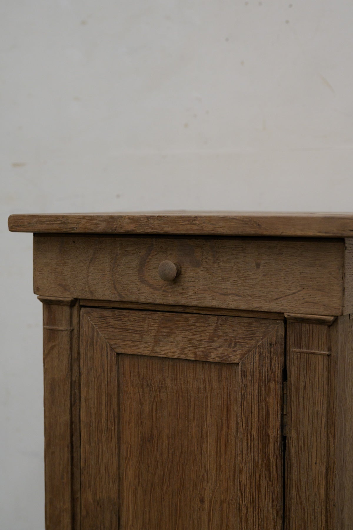 #0178 cabinet
