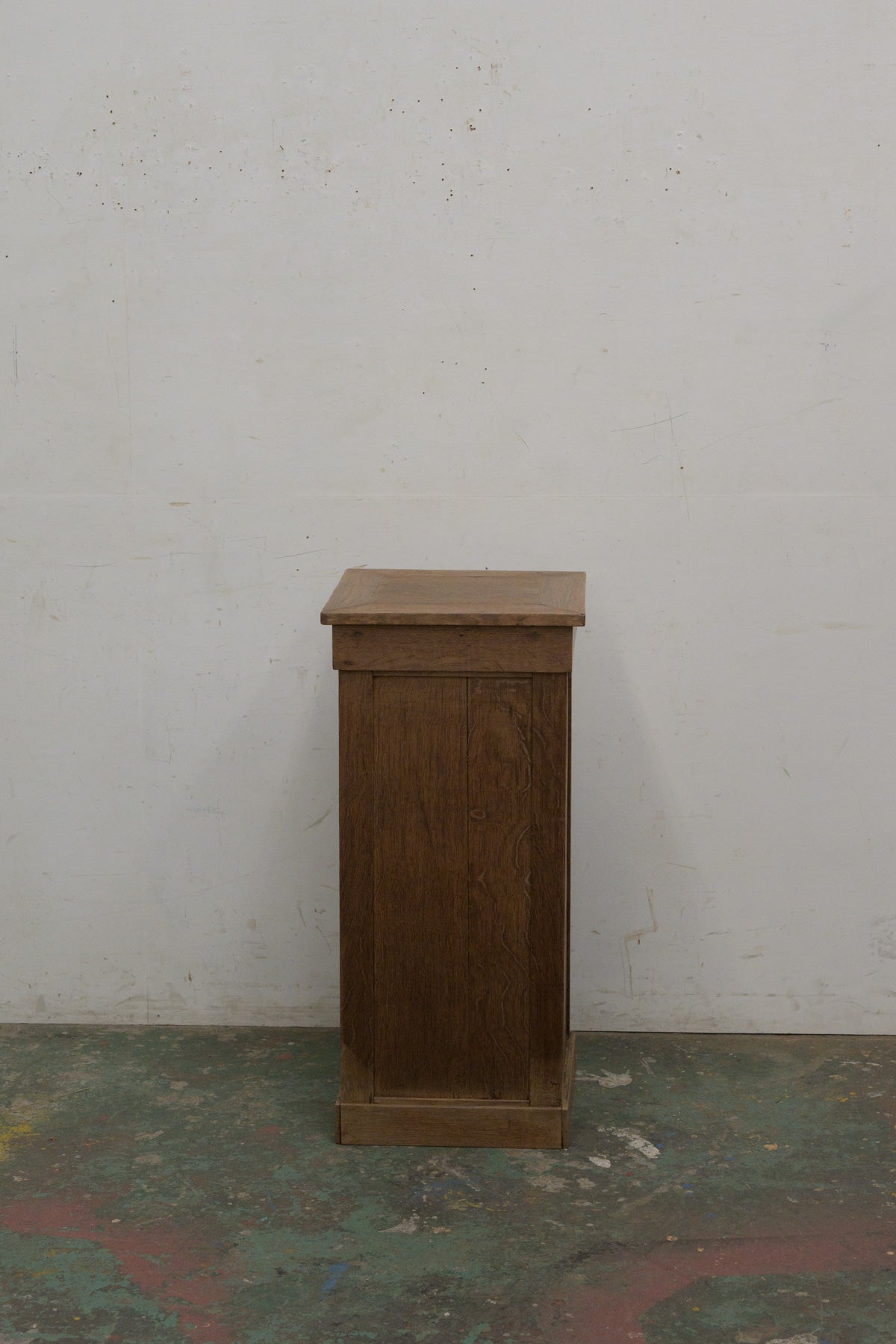 #0178 cabinet
