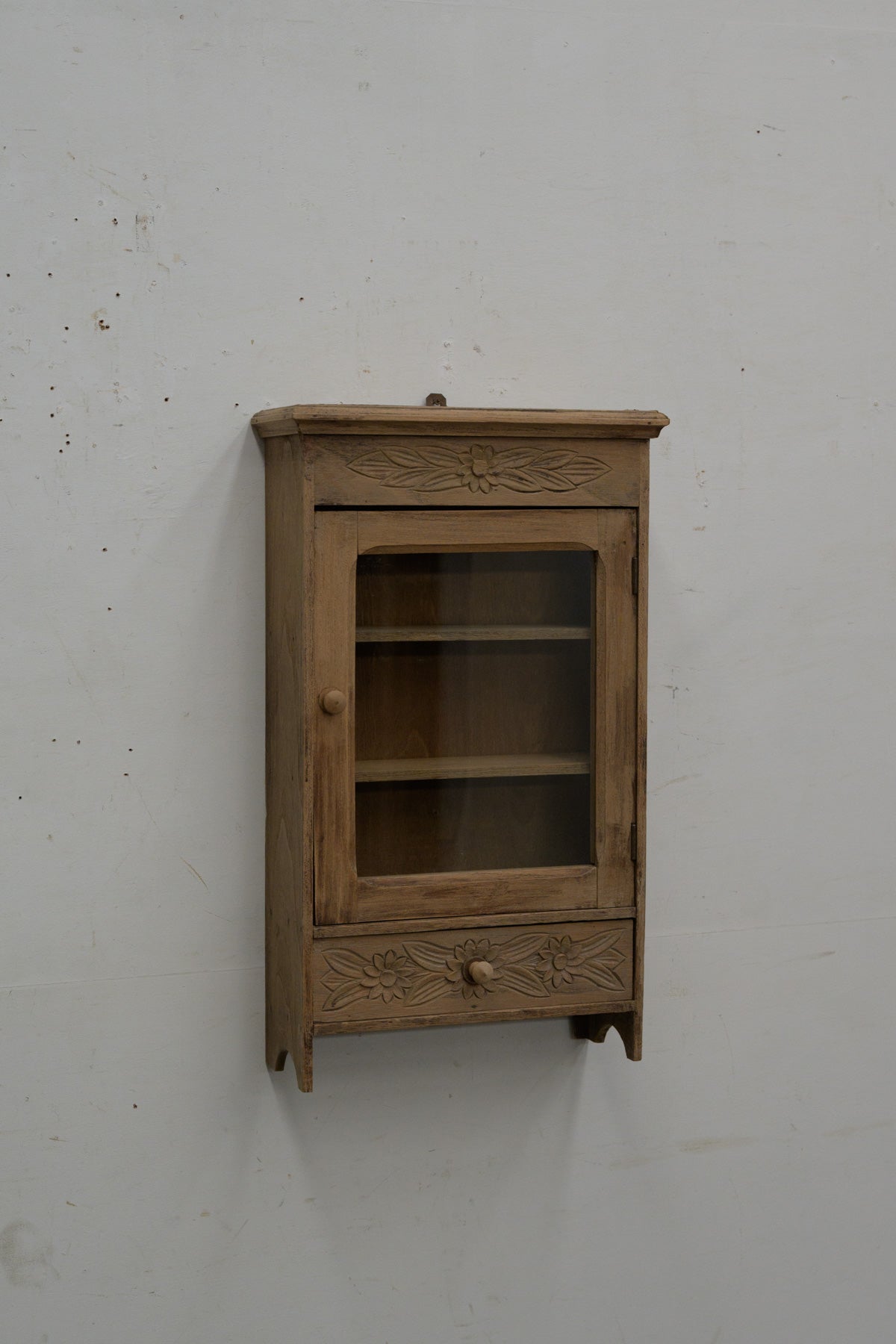 #5265 small cabinet
