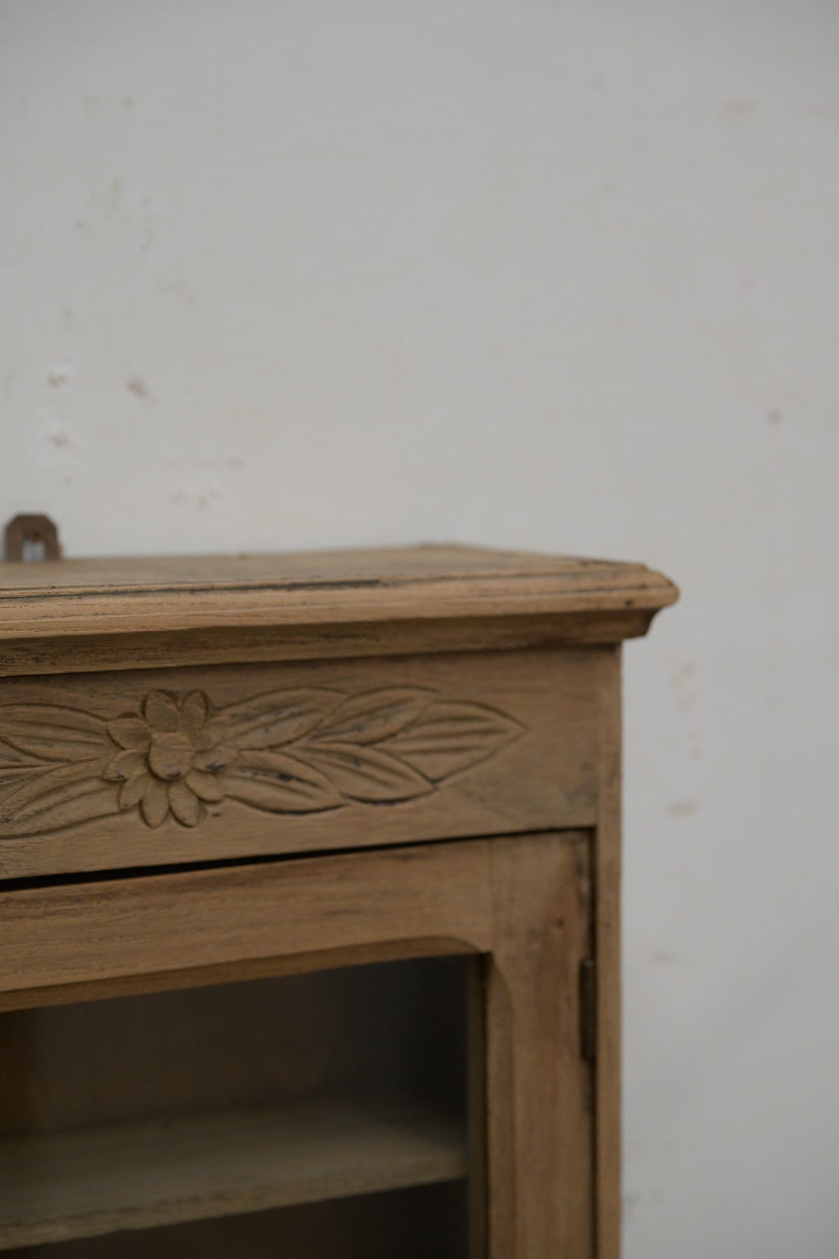 #5265 small cabinet
