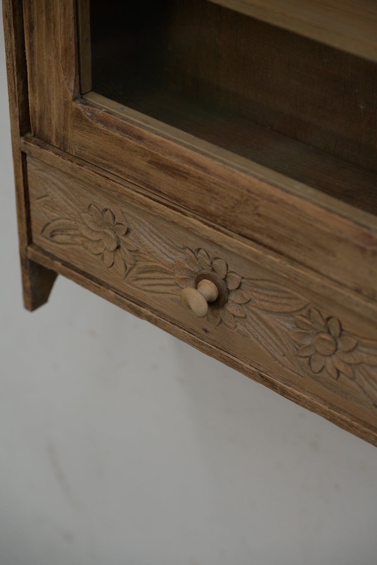 #5265 small cabinet