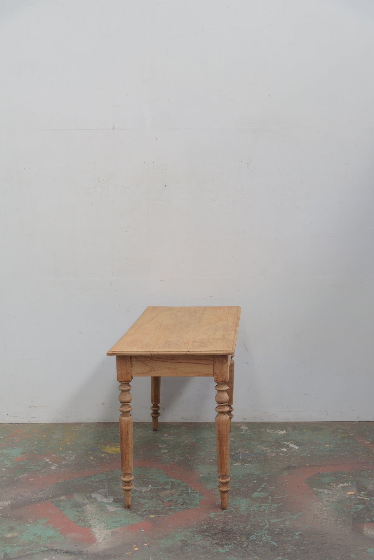 #9433 table