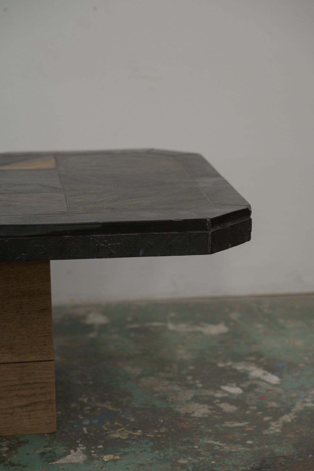 #0678 coffee table