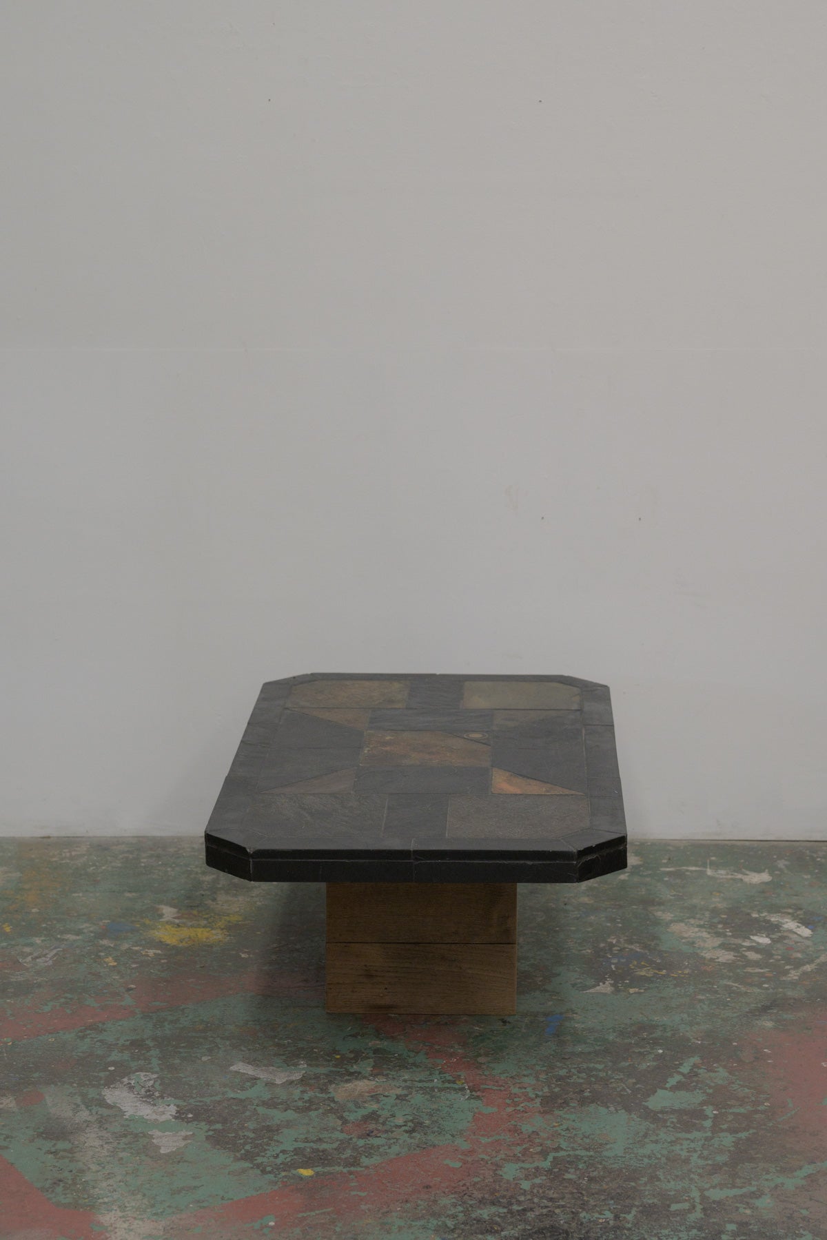 #0678 coffee table