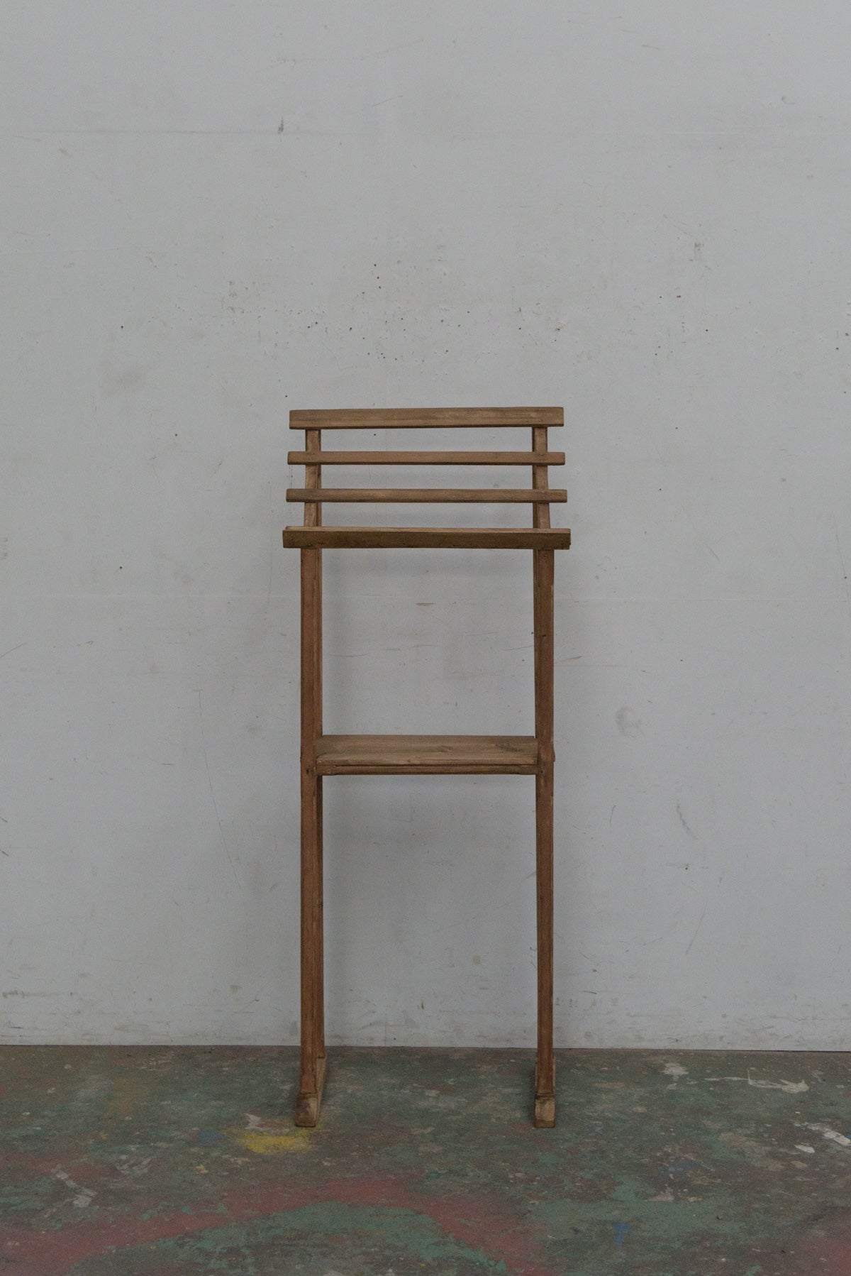 #0064 menu stand