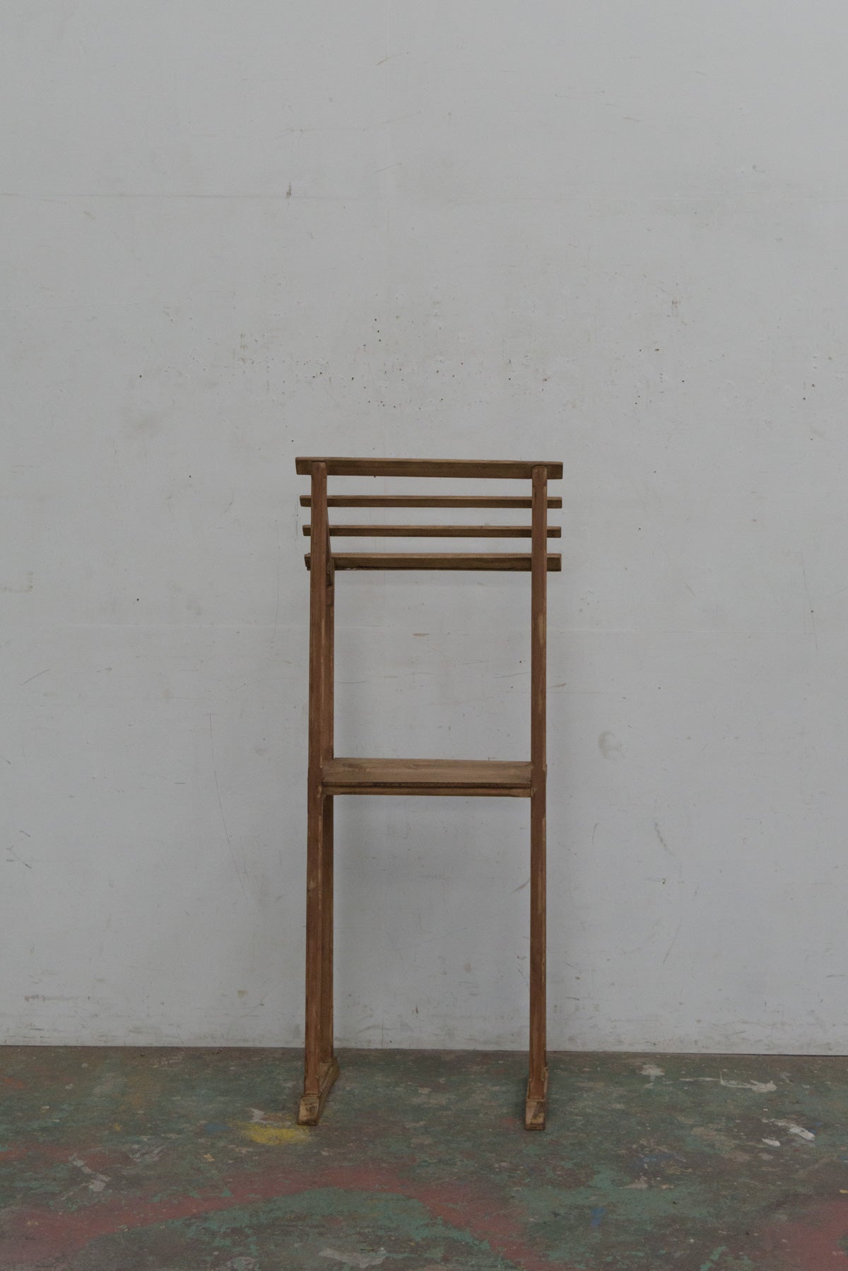 #0064 menu stand