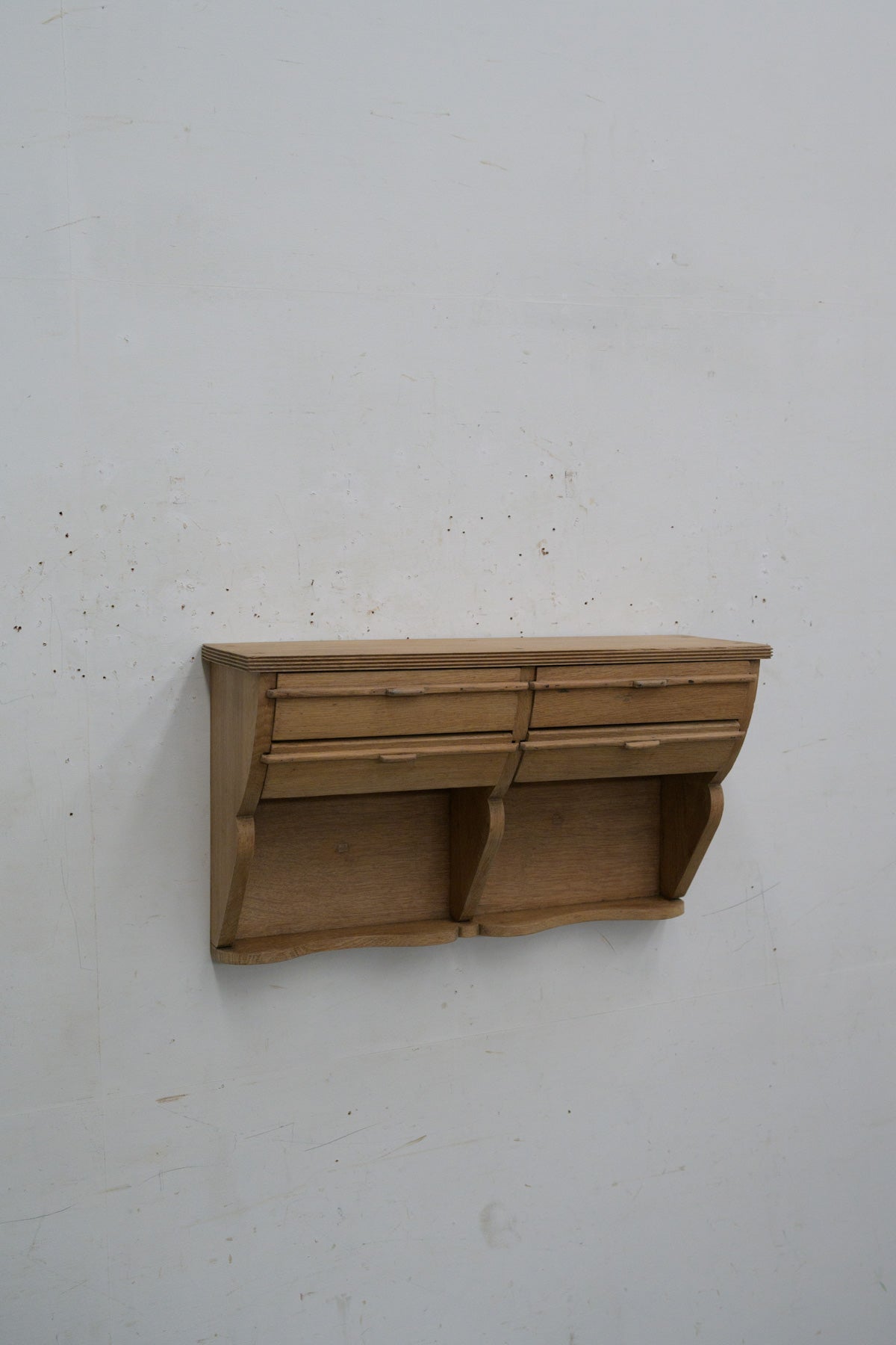 #0196 wall shelf