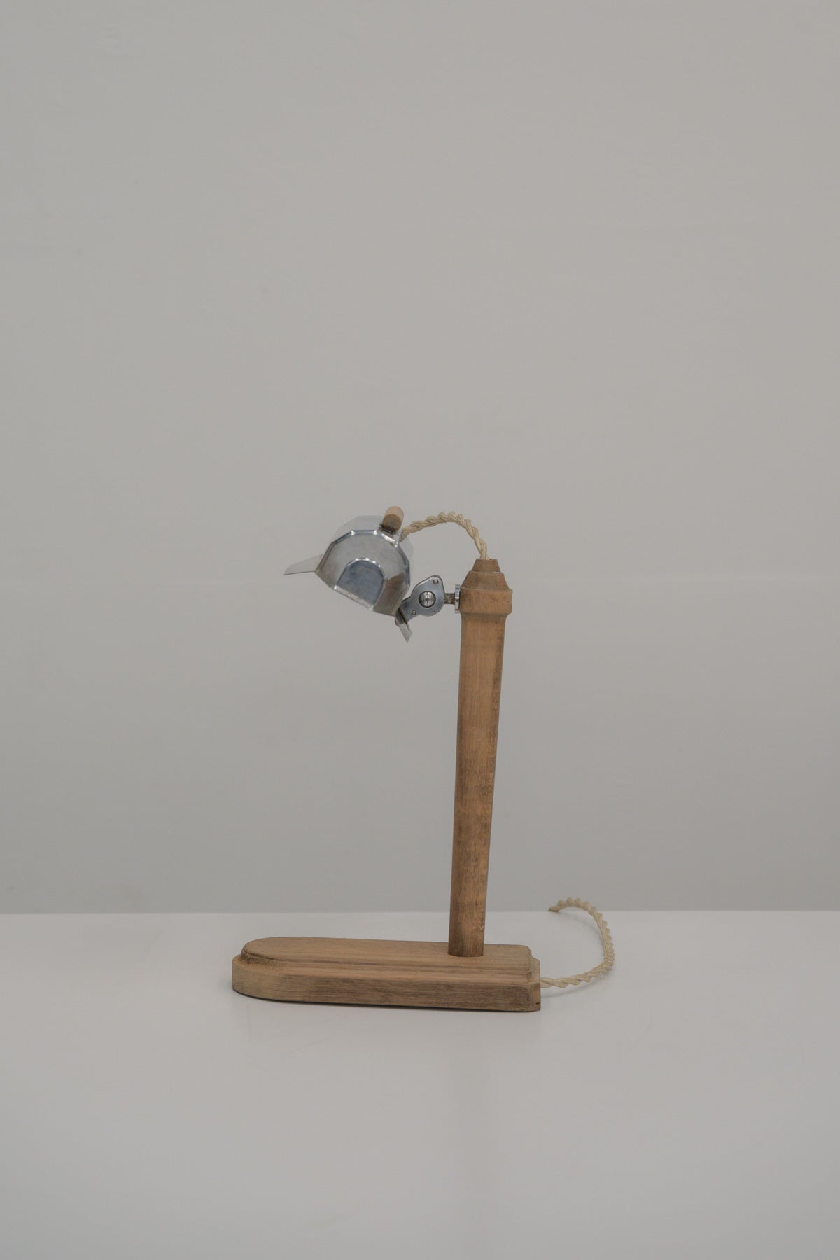 #0683 desk lamp
