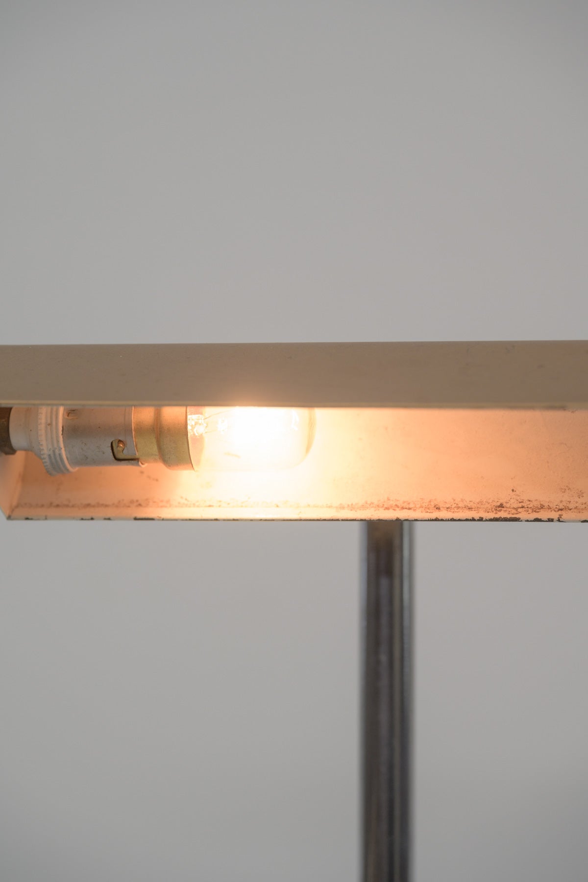 #0684 desk lamp