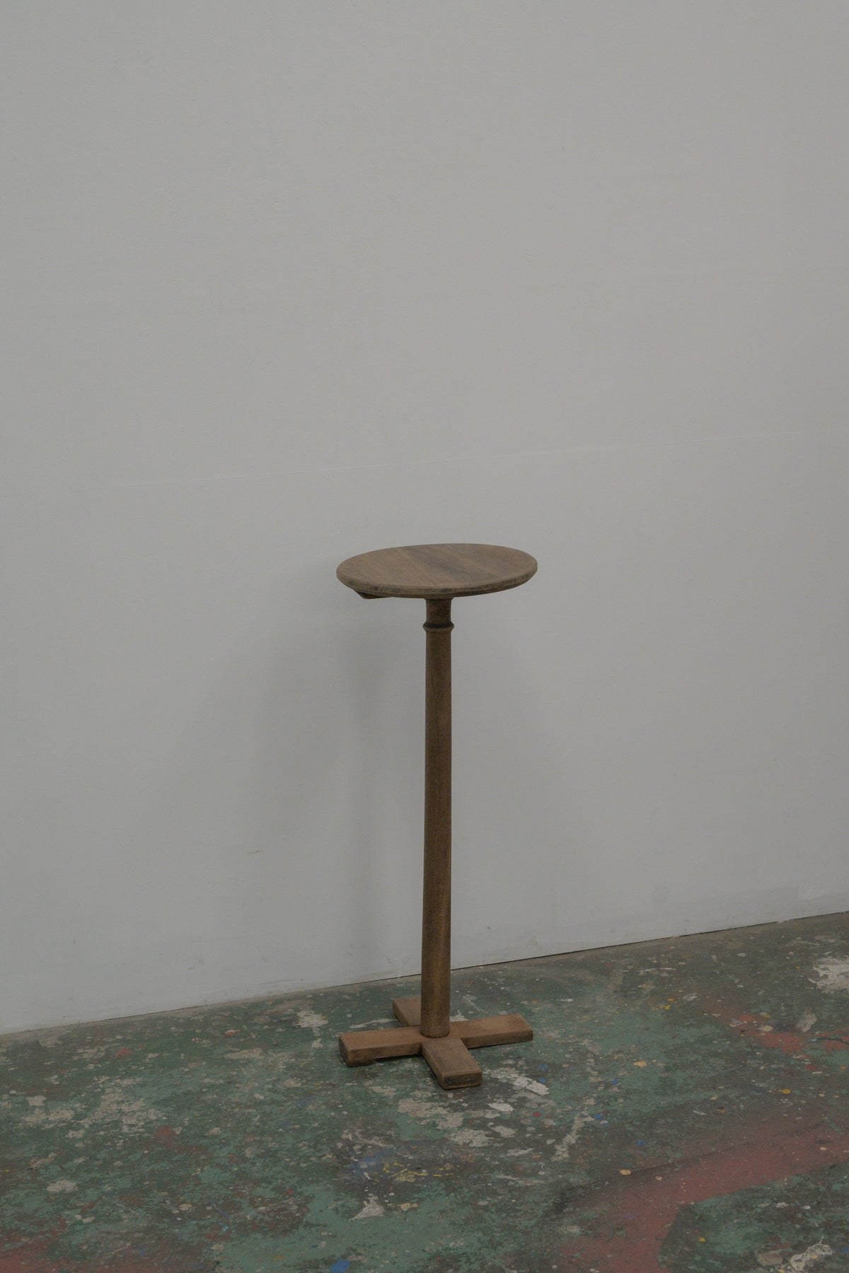 #0686 side table