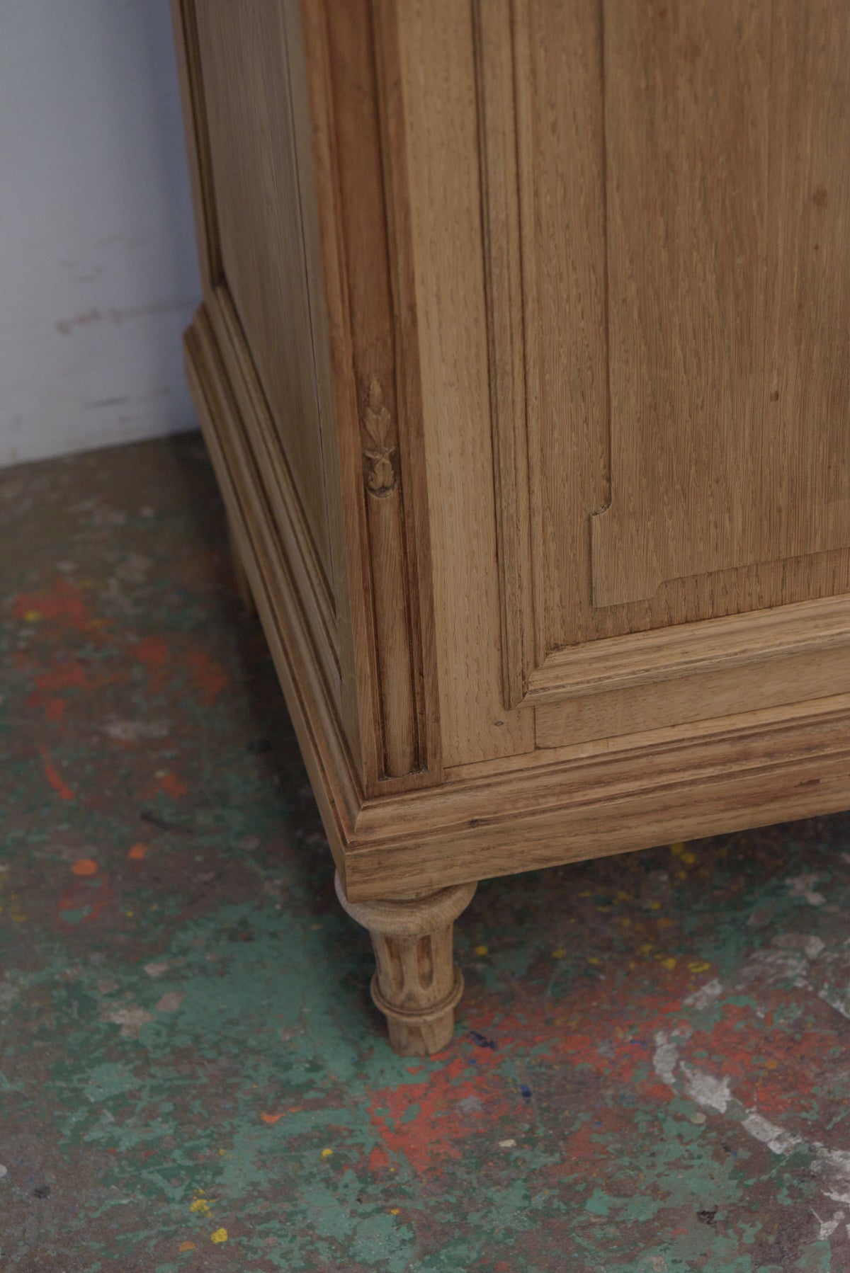 #9448 cabinet