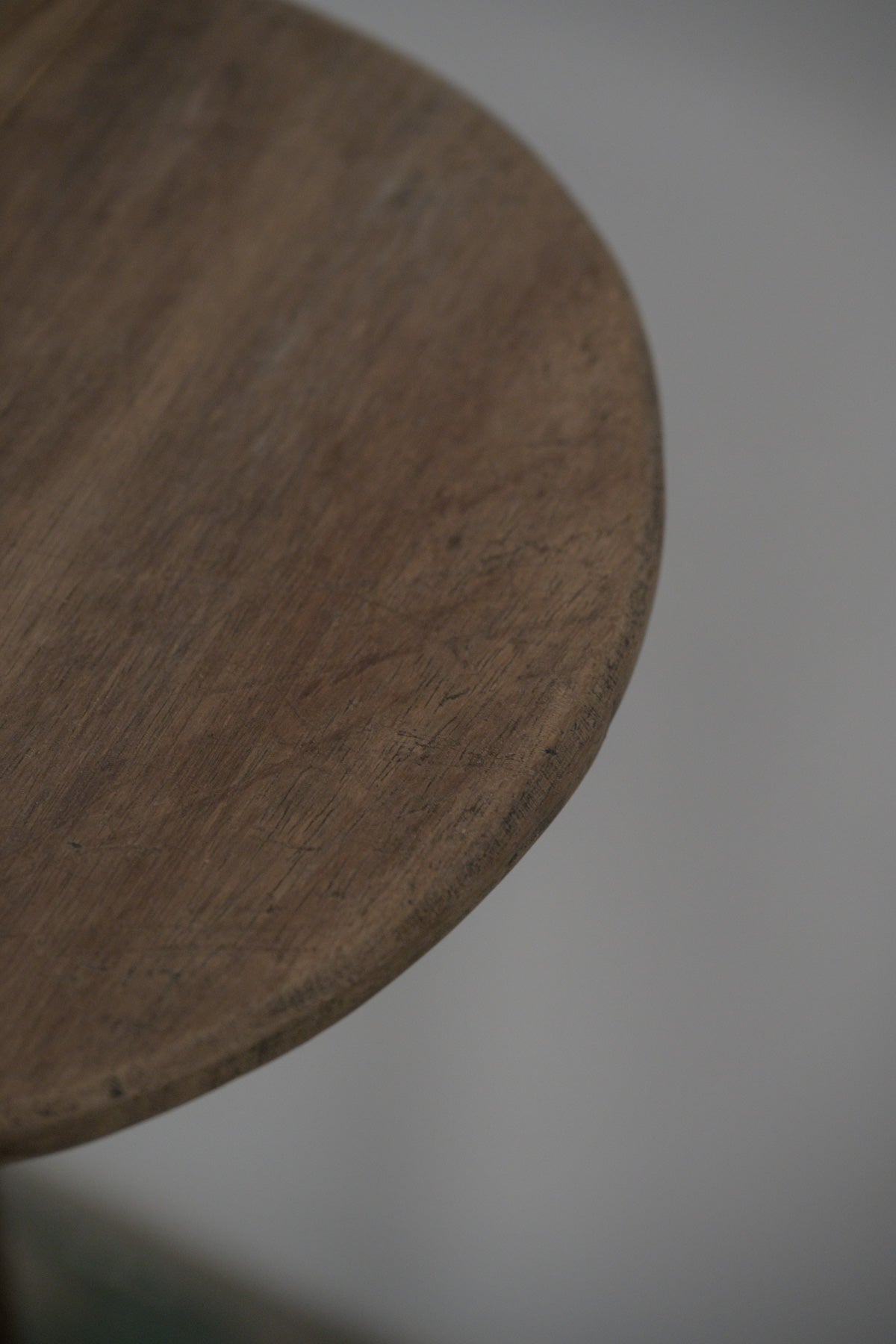 #0686 side table