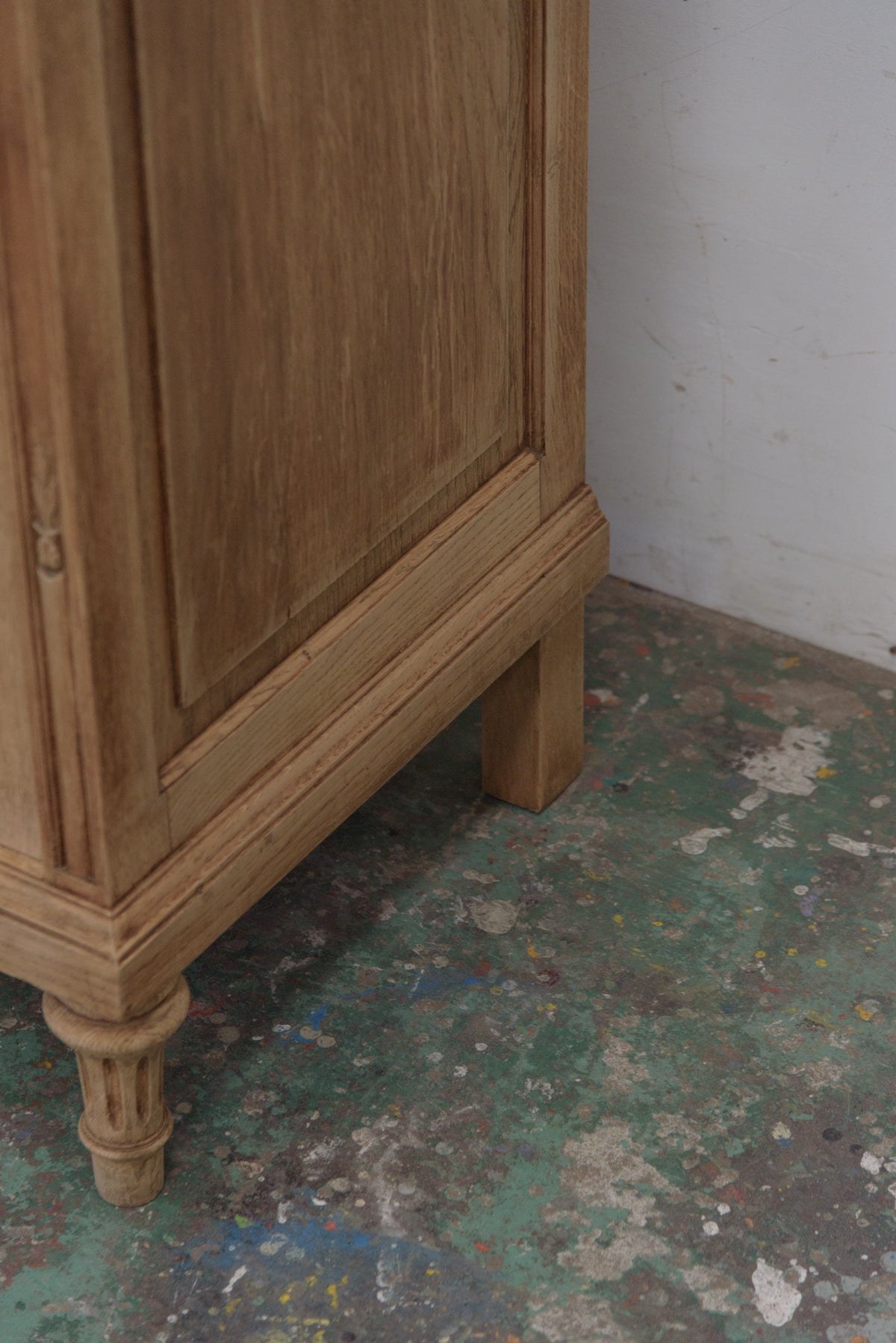 #9448 cabinet