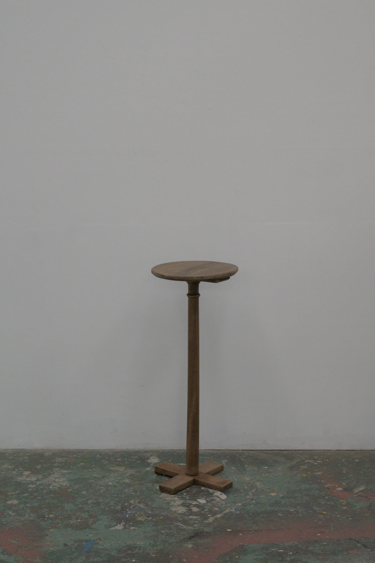 #0686 side table