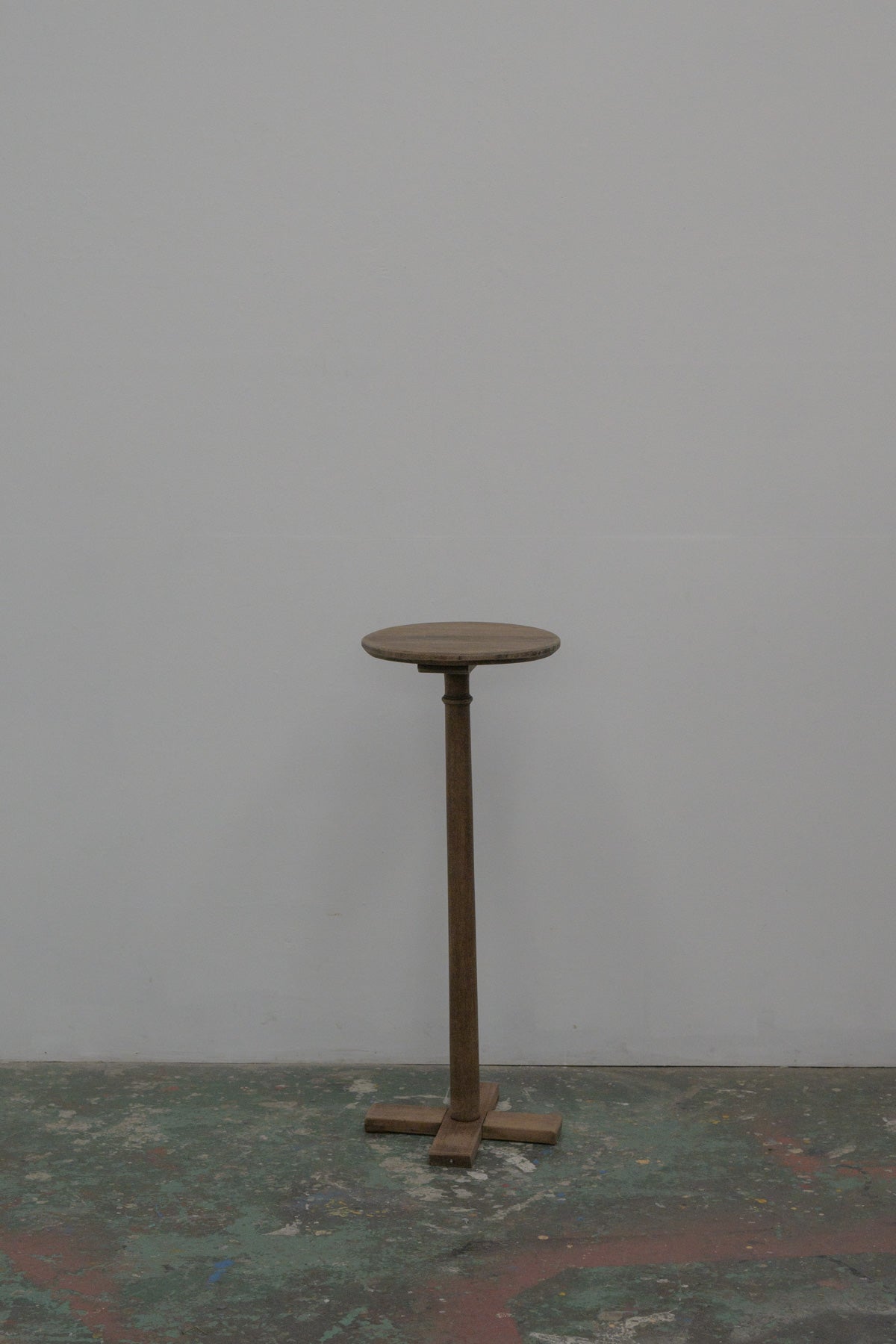 #0686 side table
