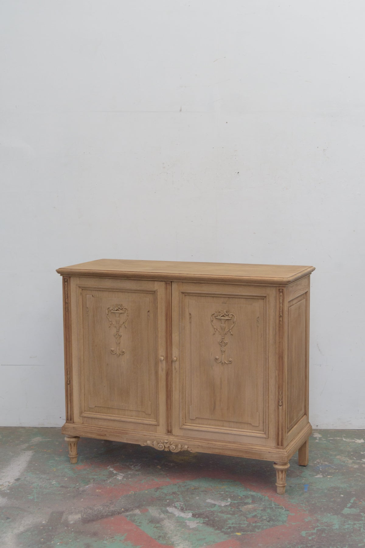 #9448 cabinet