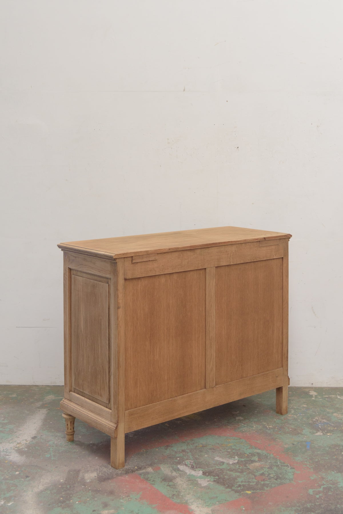 #9448 cabinet