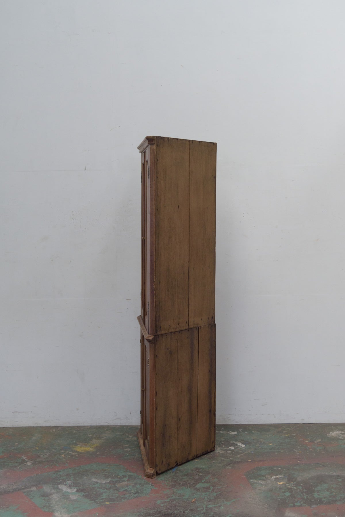 #9736 corner cabinet