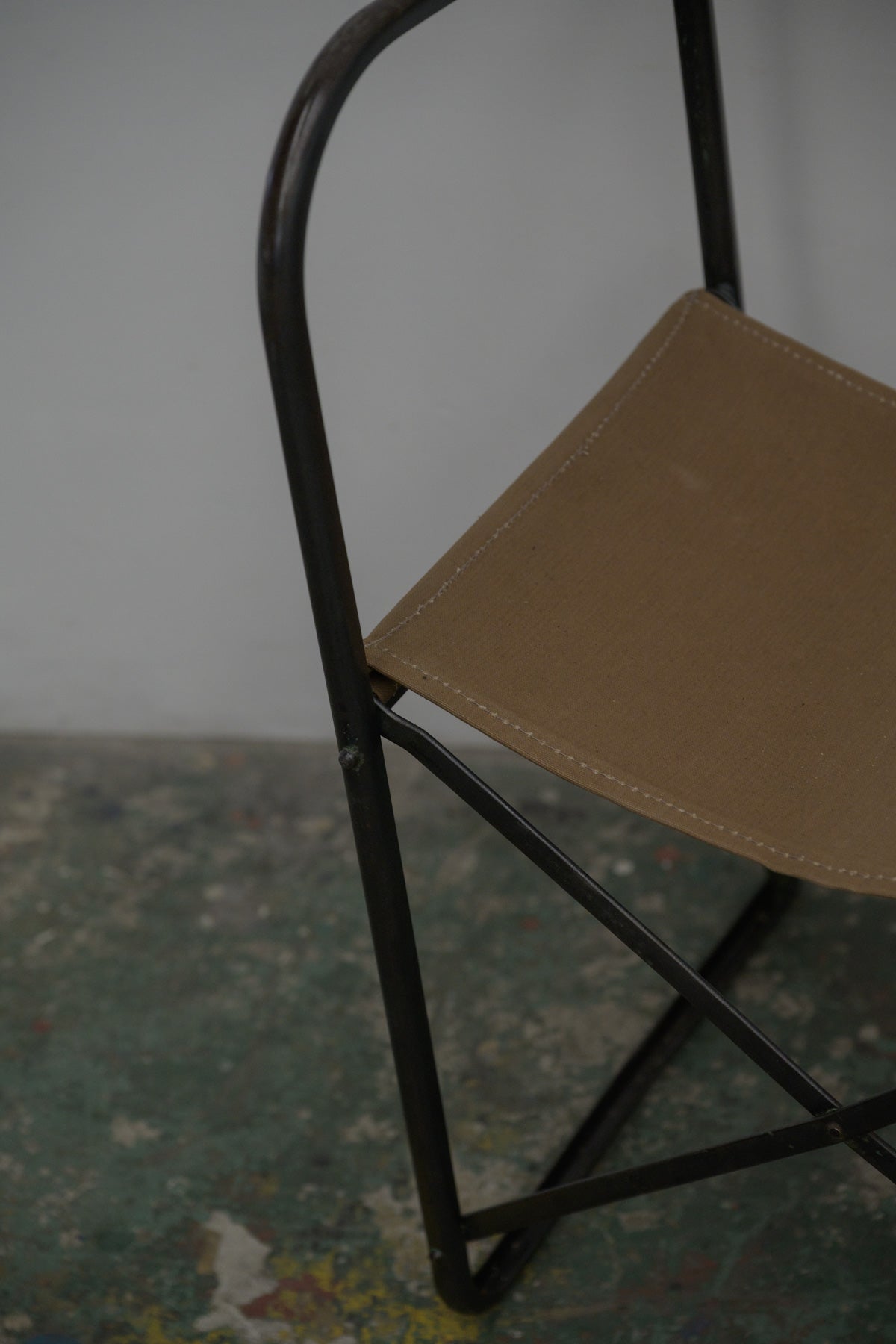 #0690 folding chair