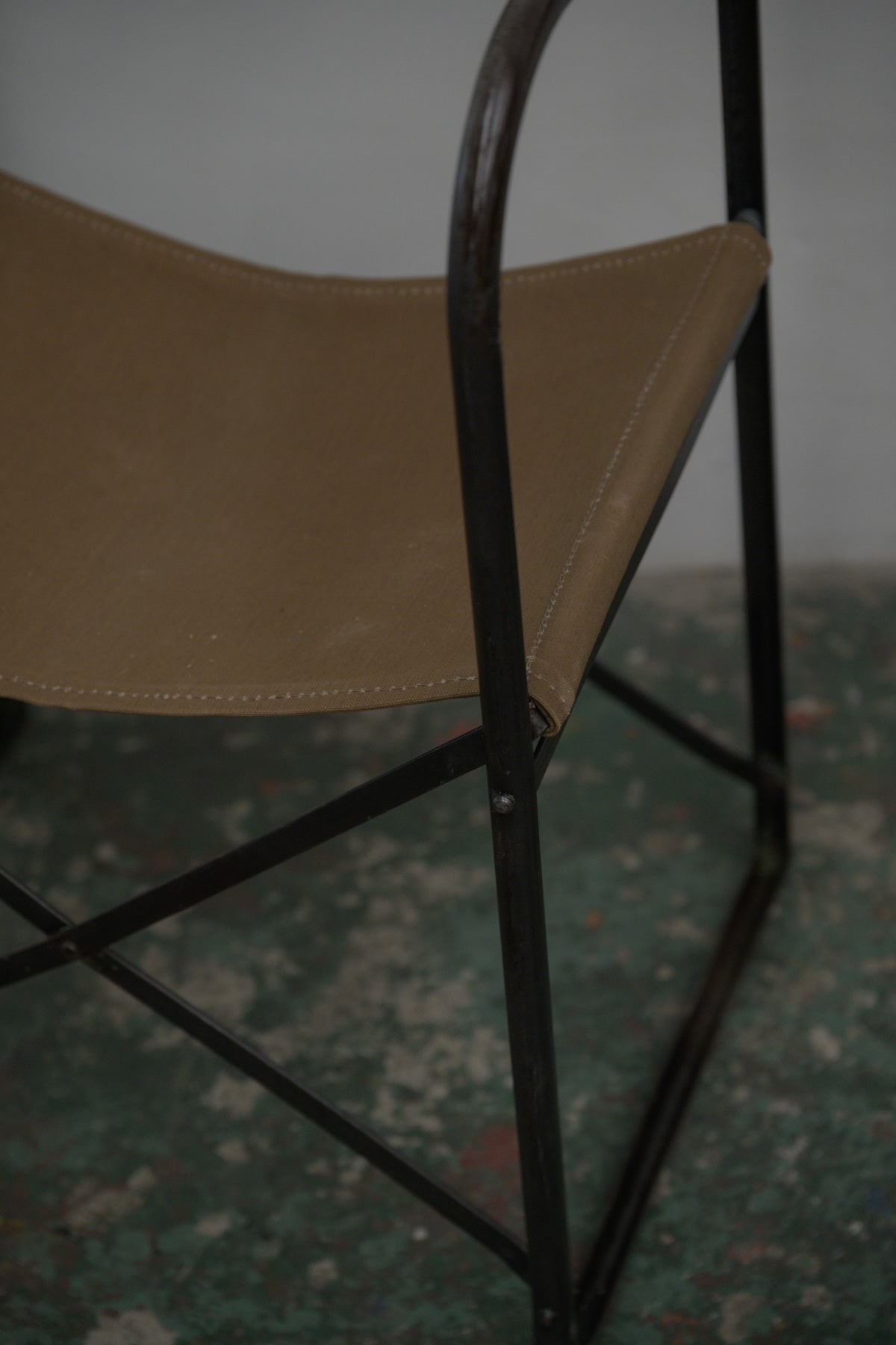 #0690 folding chair