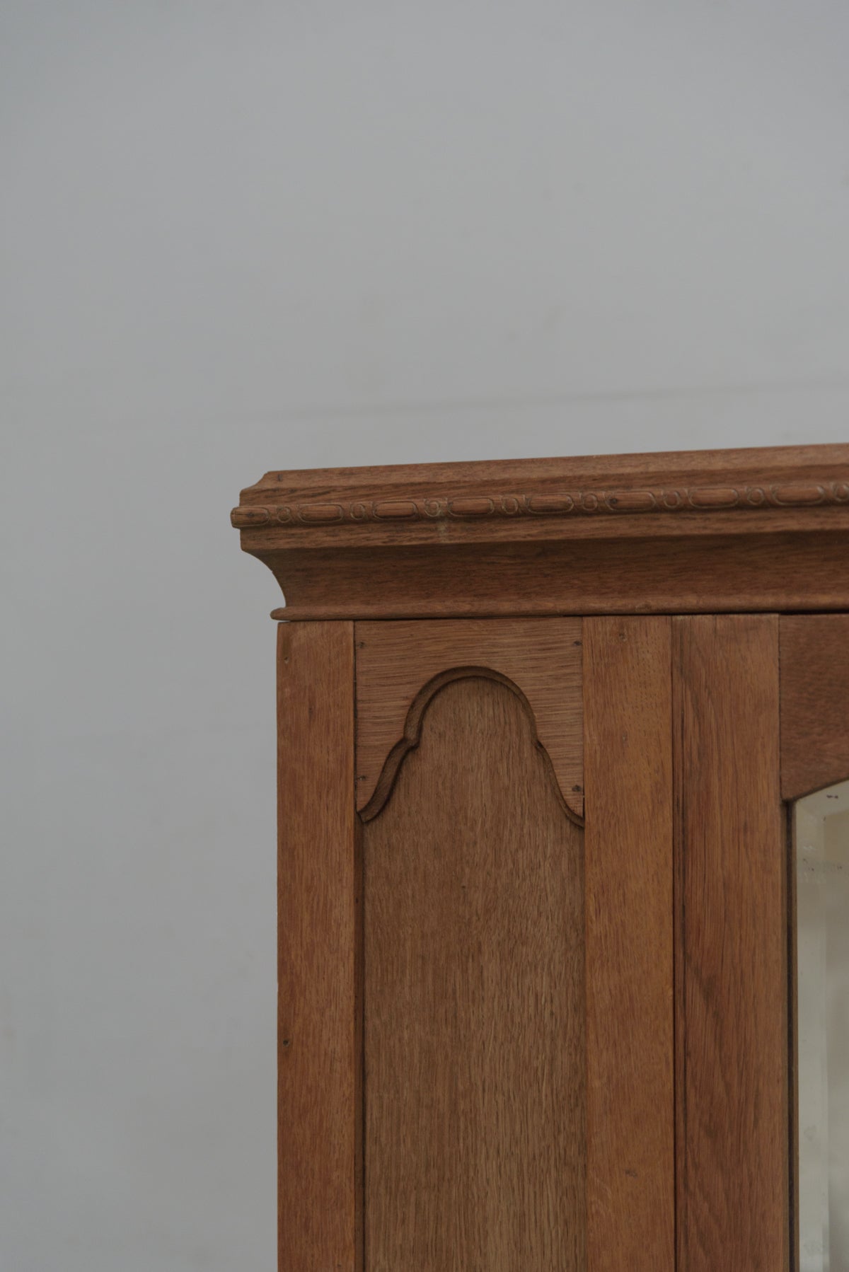 #9012 cabinet