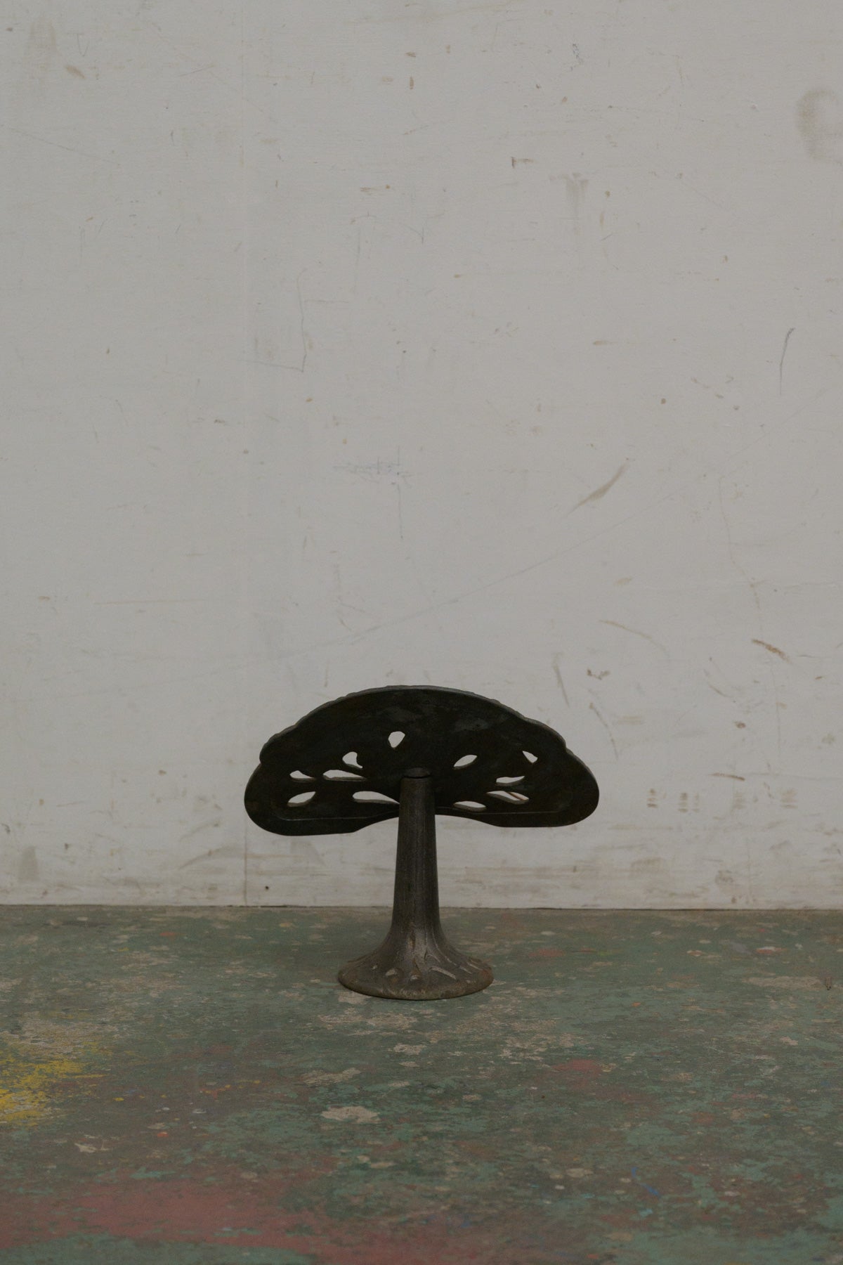 #0210 book stand