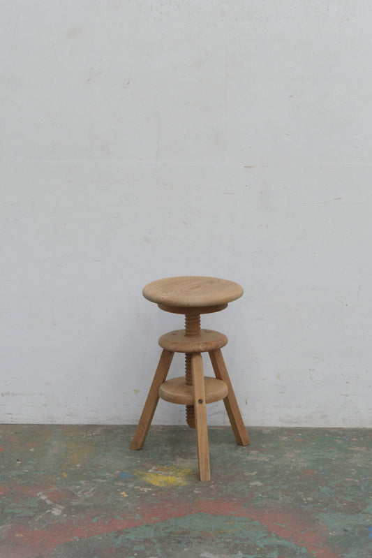 #9744 stool