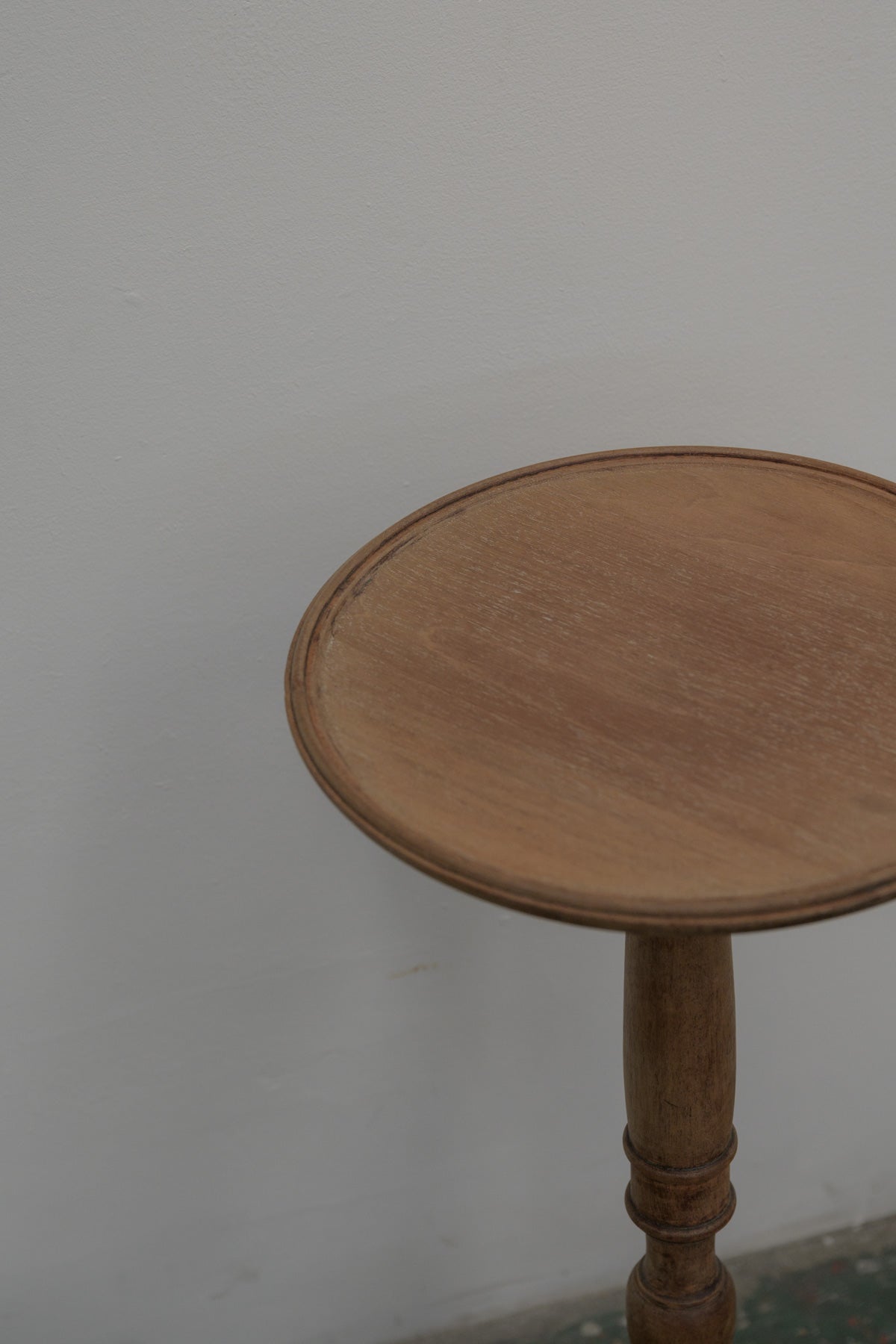 #0703 side table