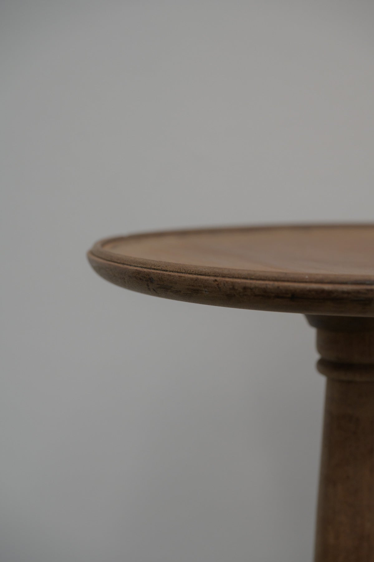 #0703 side table