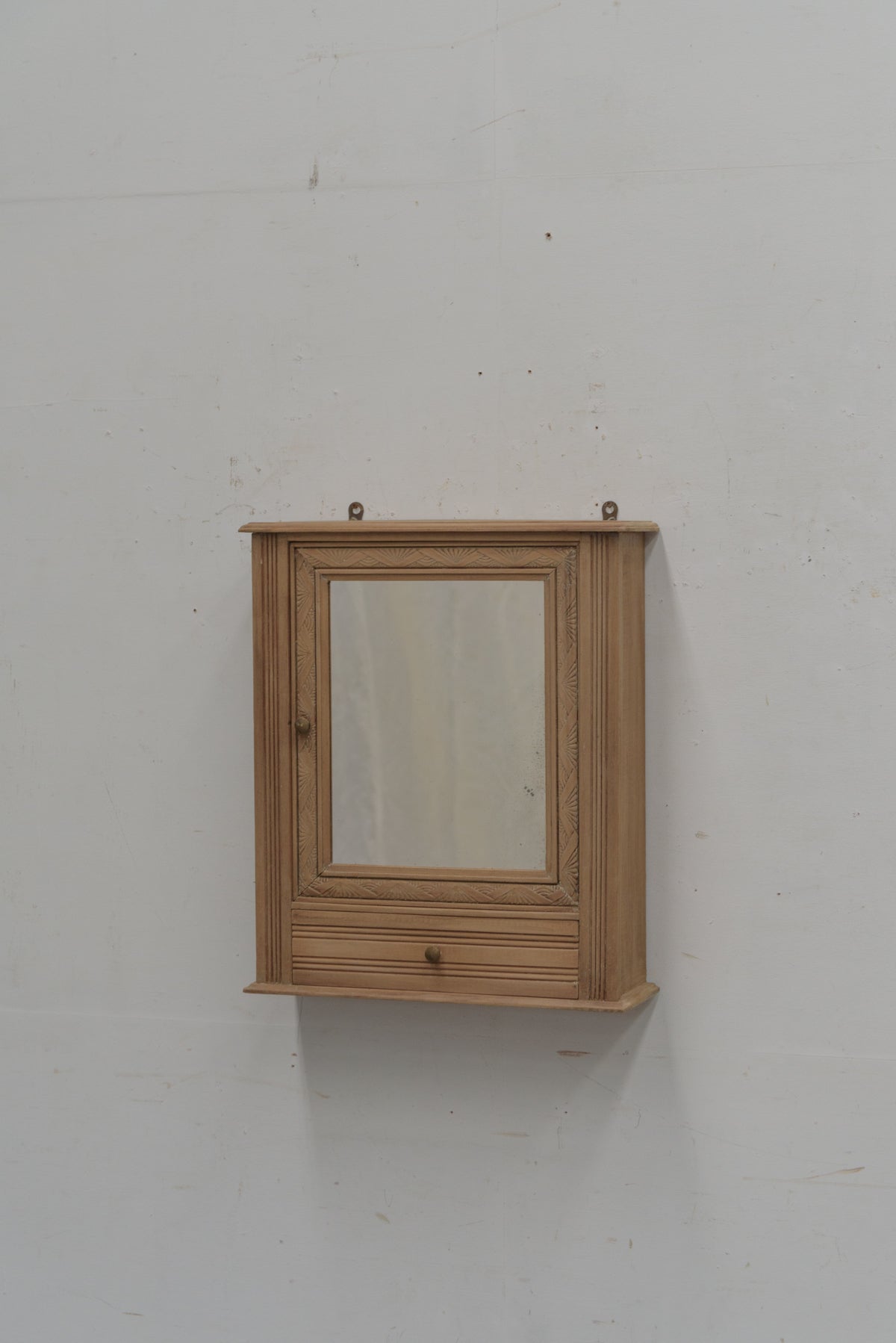 #9462 wall cabinet