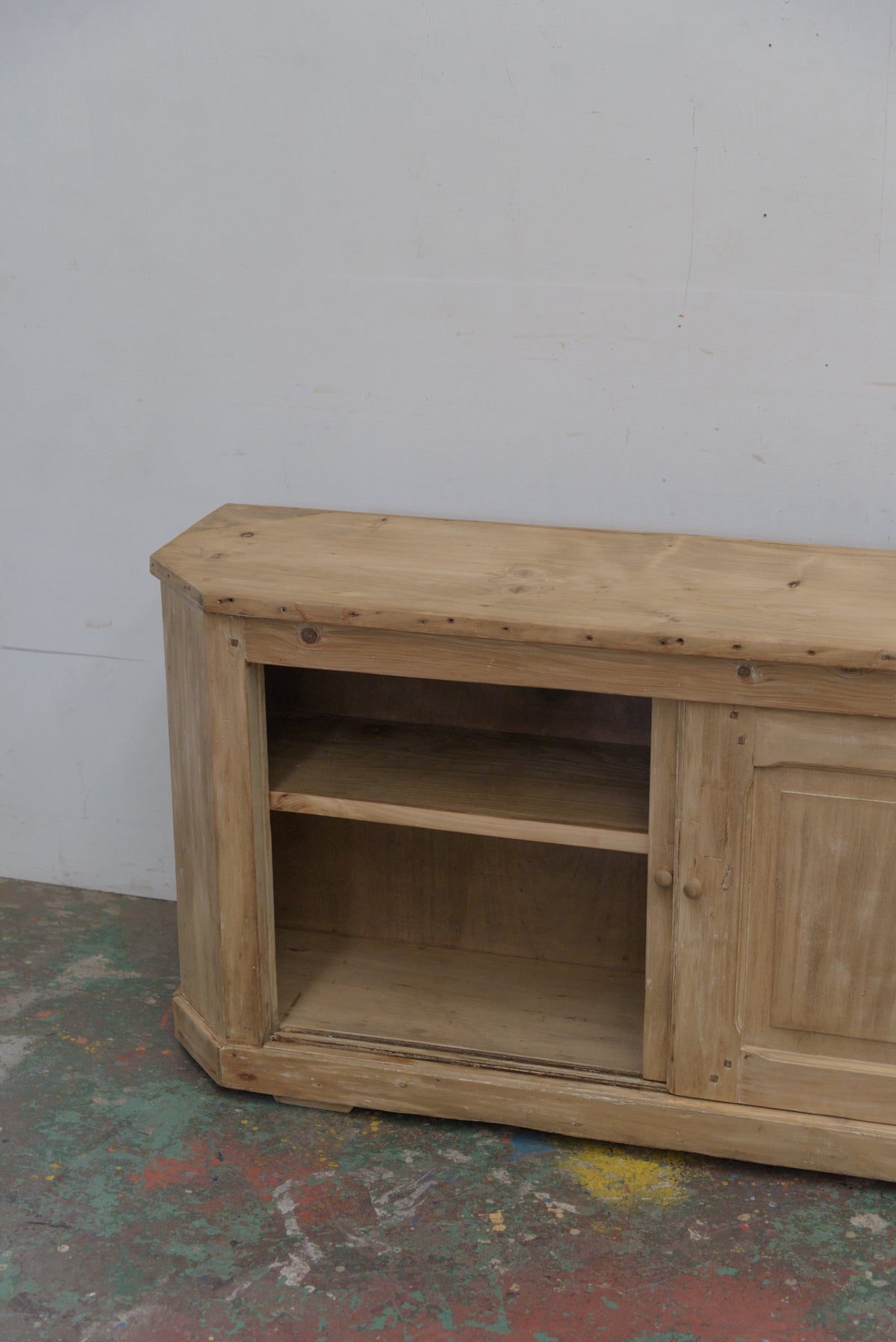 #9463 cabinet