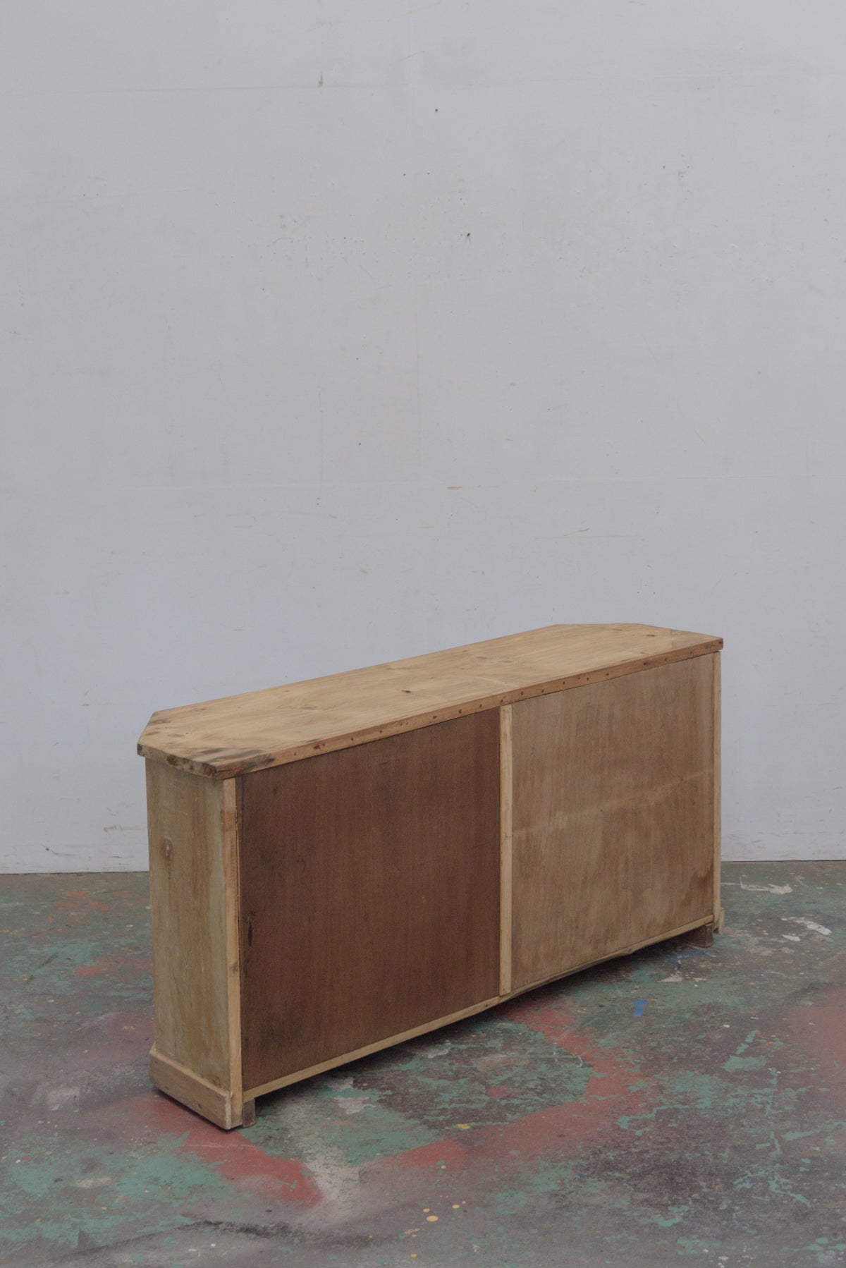 #9463 cabinet