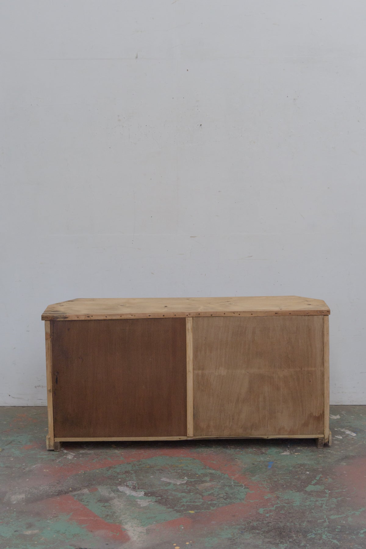 #9463 cabinet