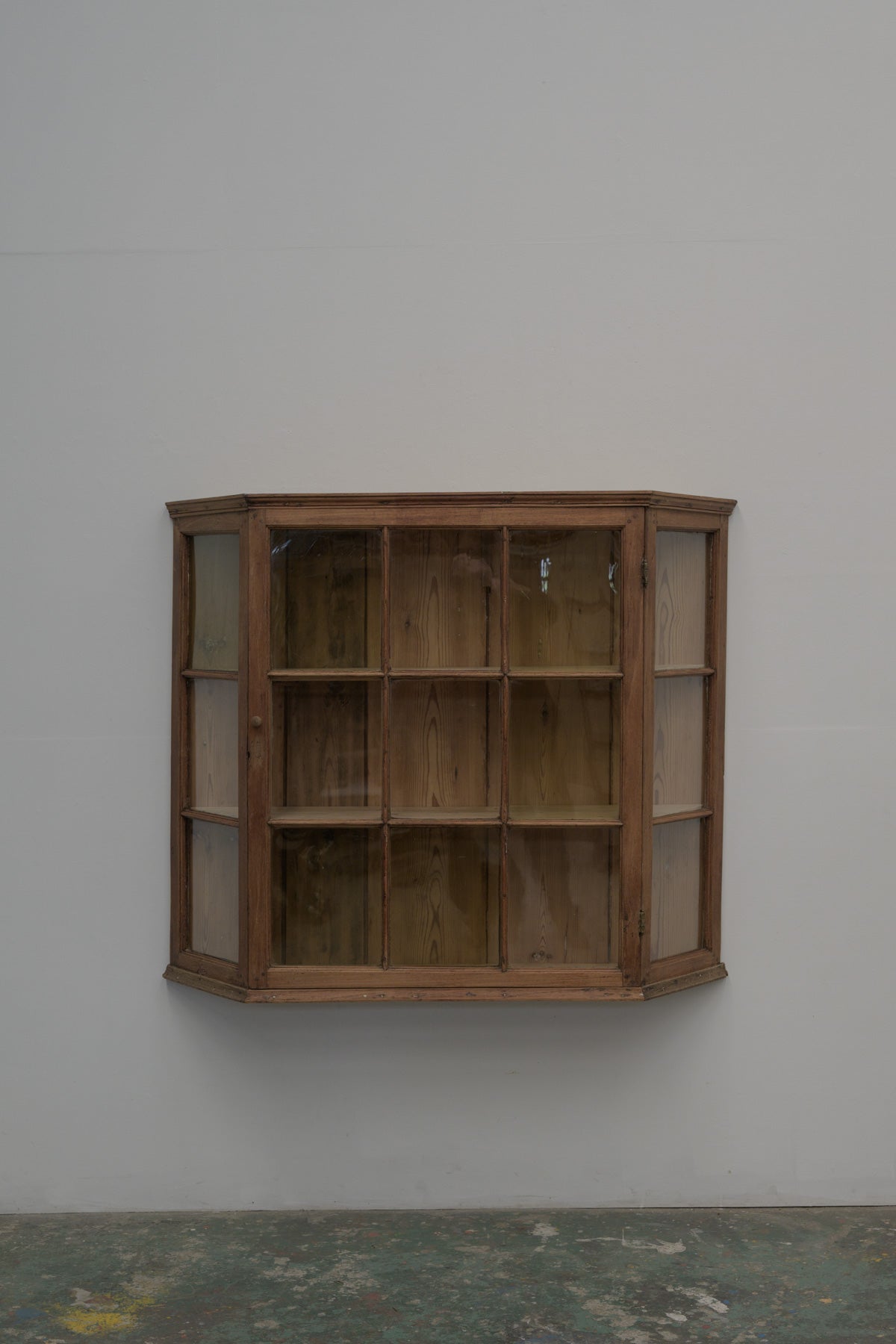 #0711 glass cabinet