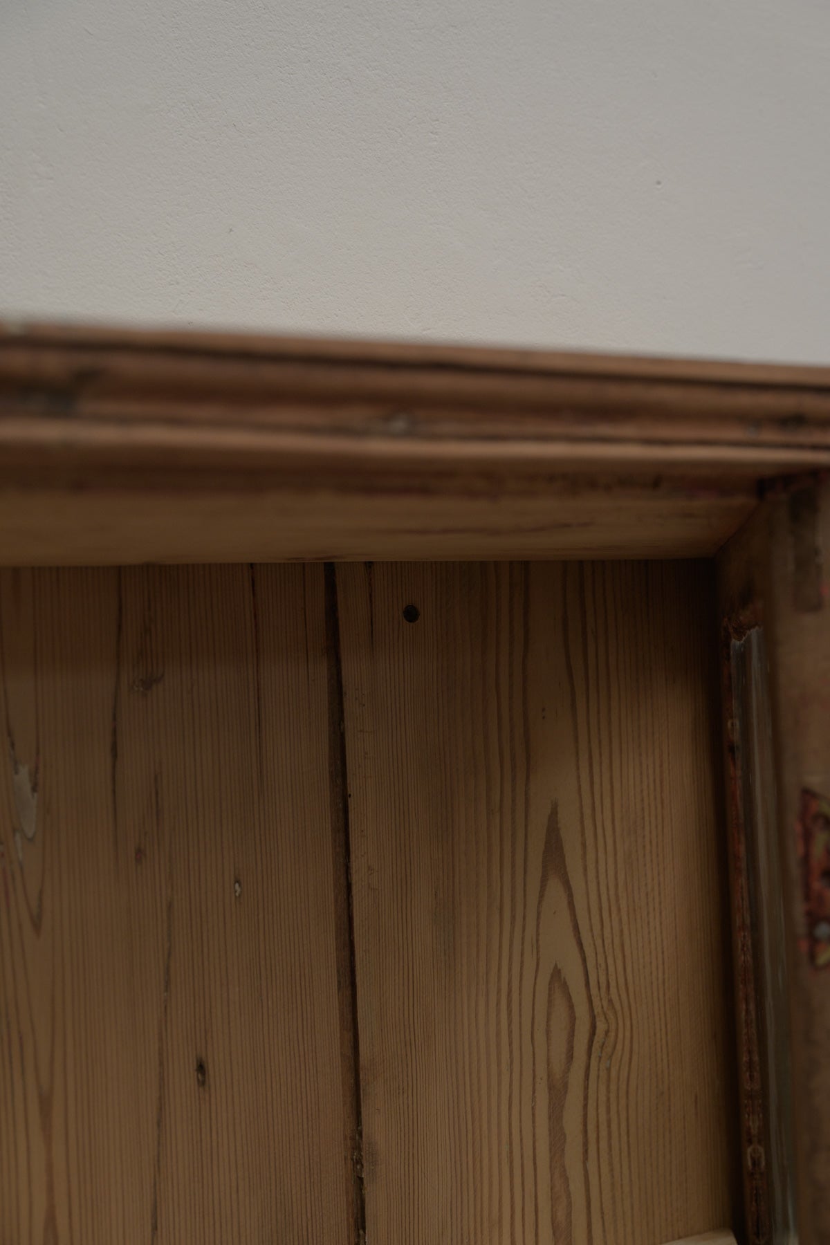 #0711 glass cabinet