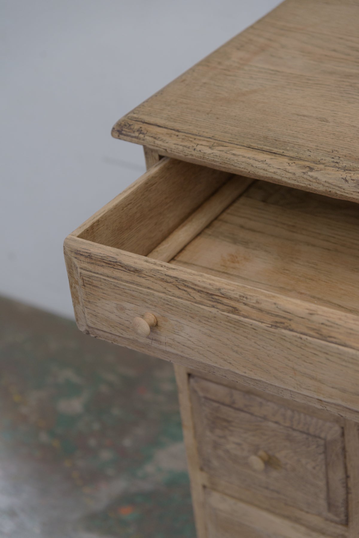 #9468 desk