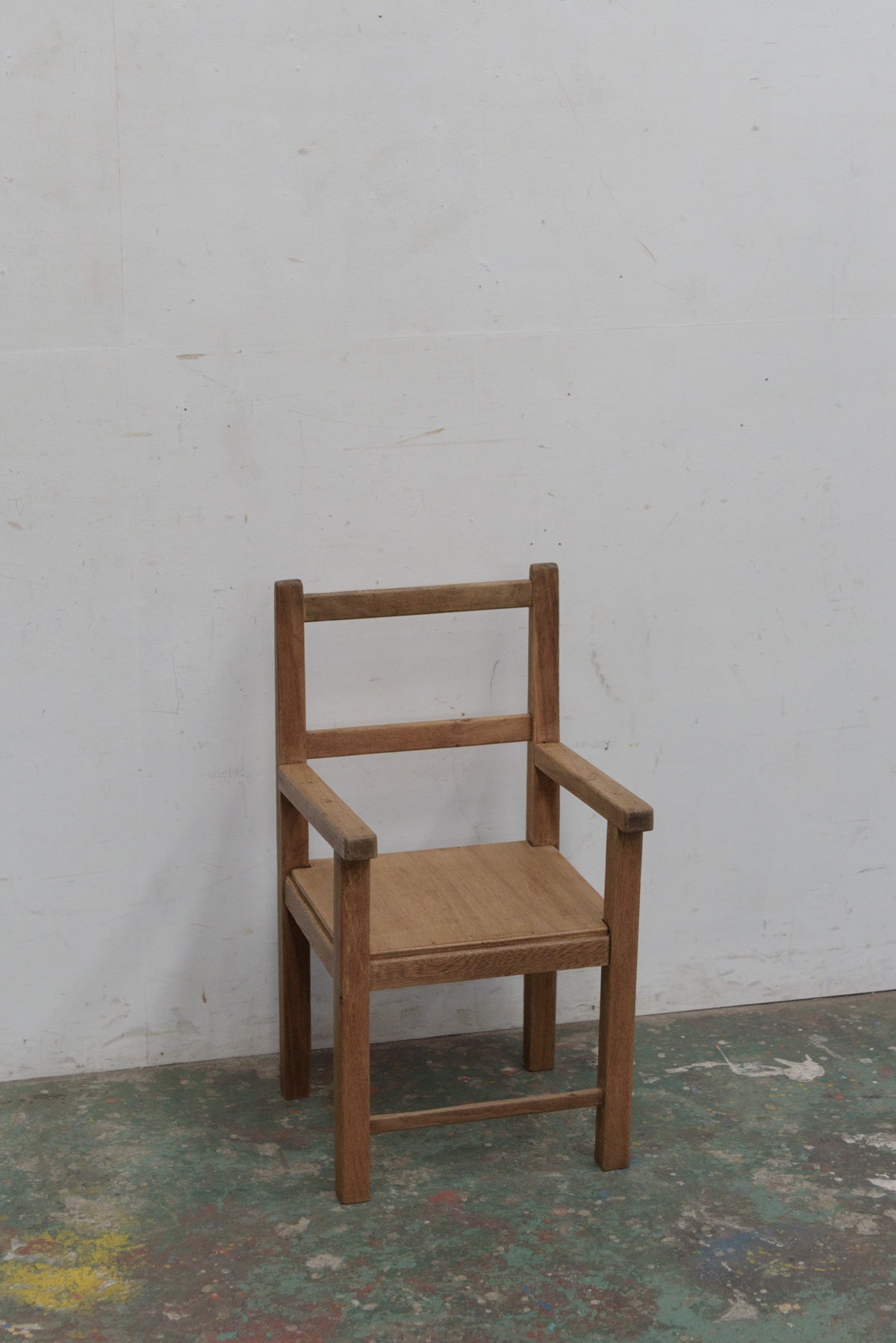 #9761 table & chairs