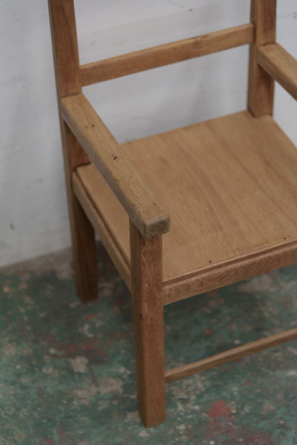 #9761 table & chairs