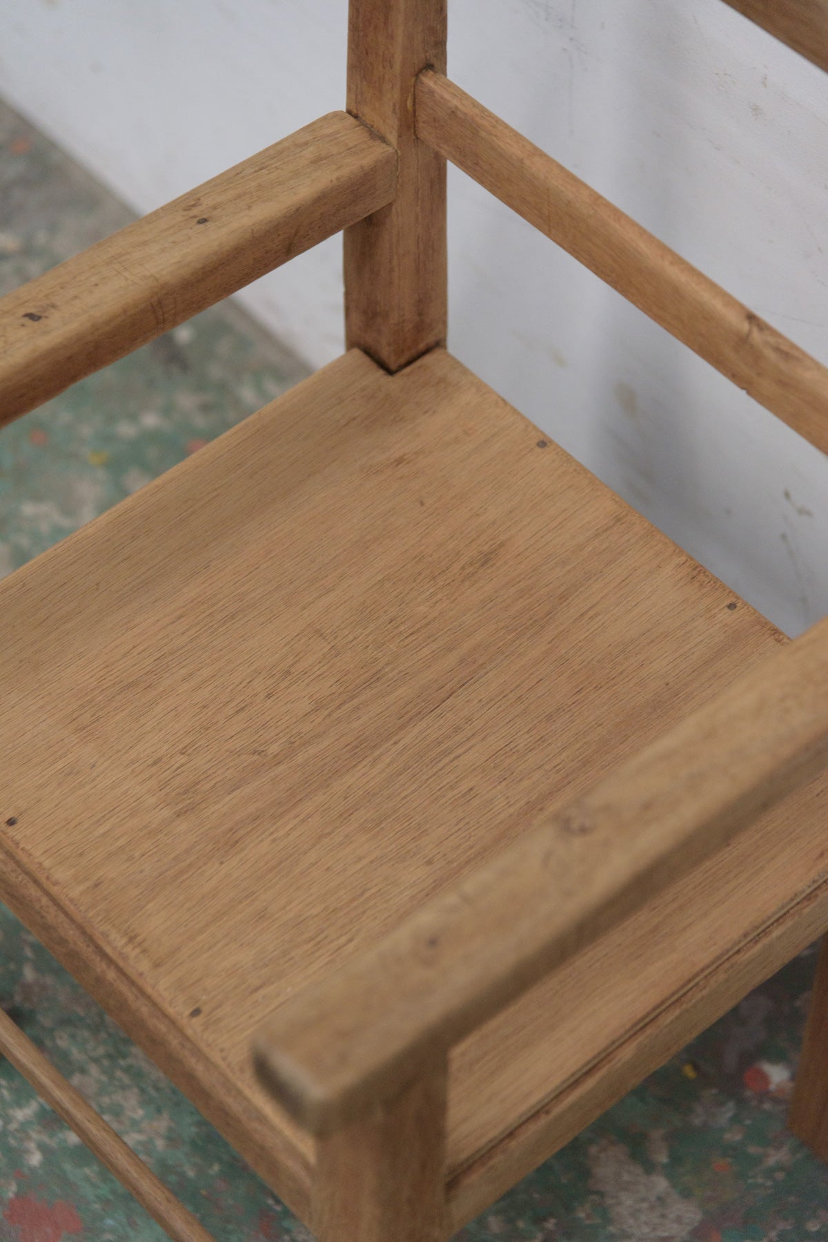 #9761 table & chairs