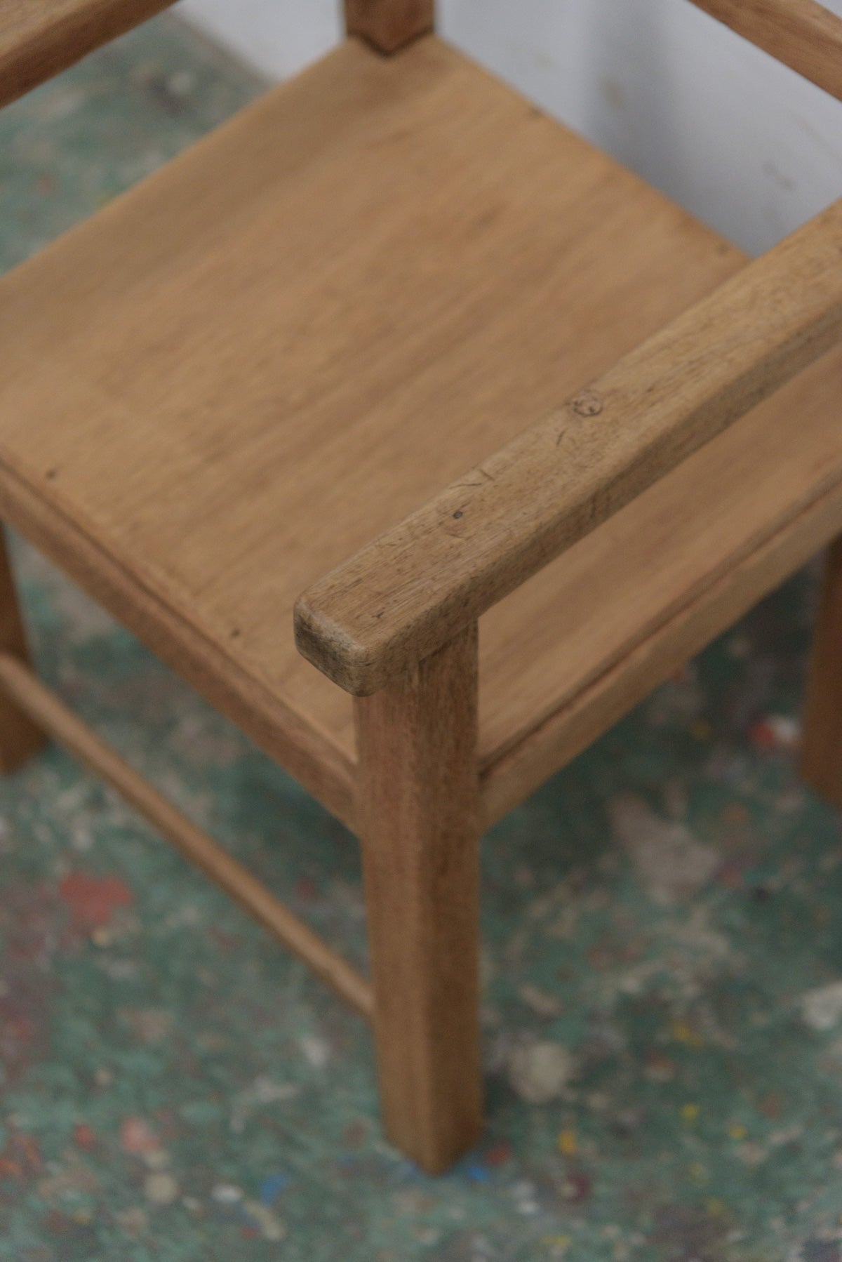 #9761 table & chairs