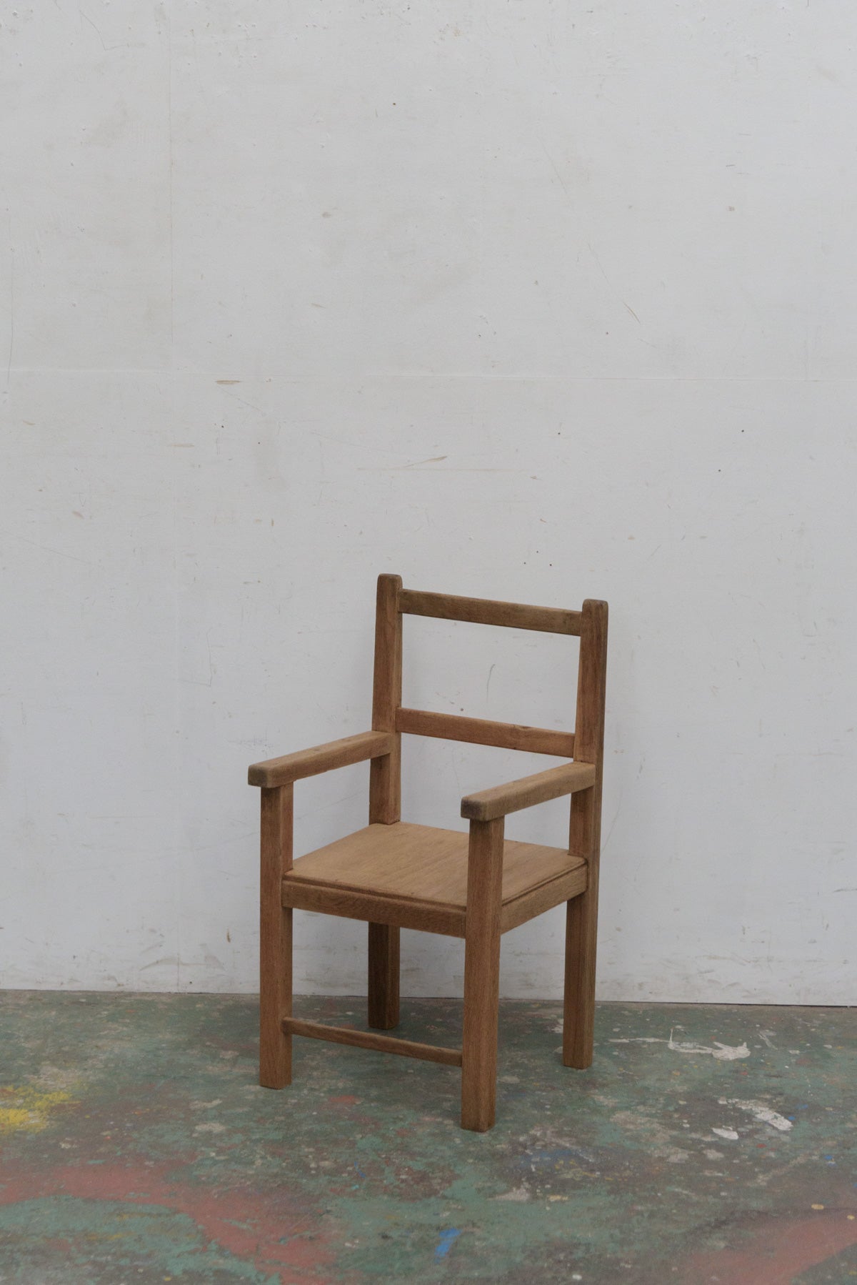 #9761 table & chairs