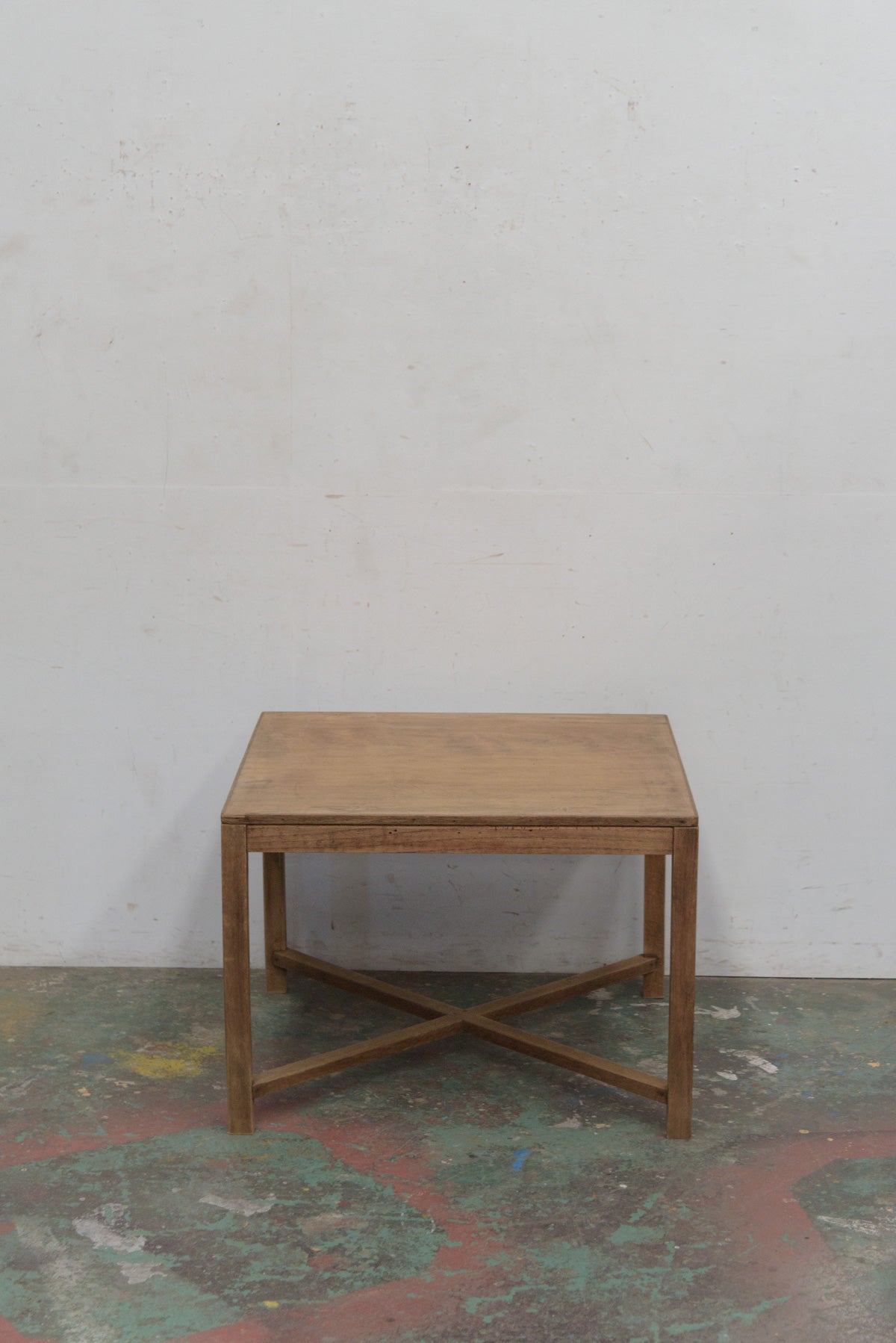 #9761 table & chairs