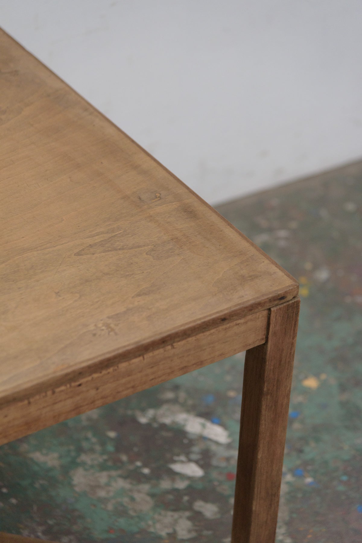 #9761 table & chairs